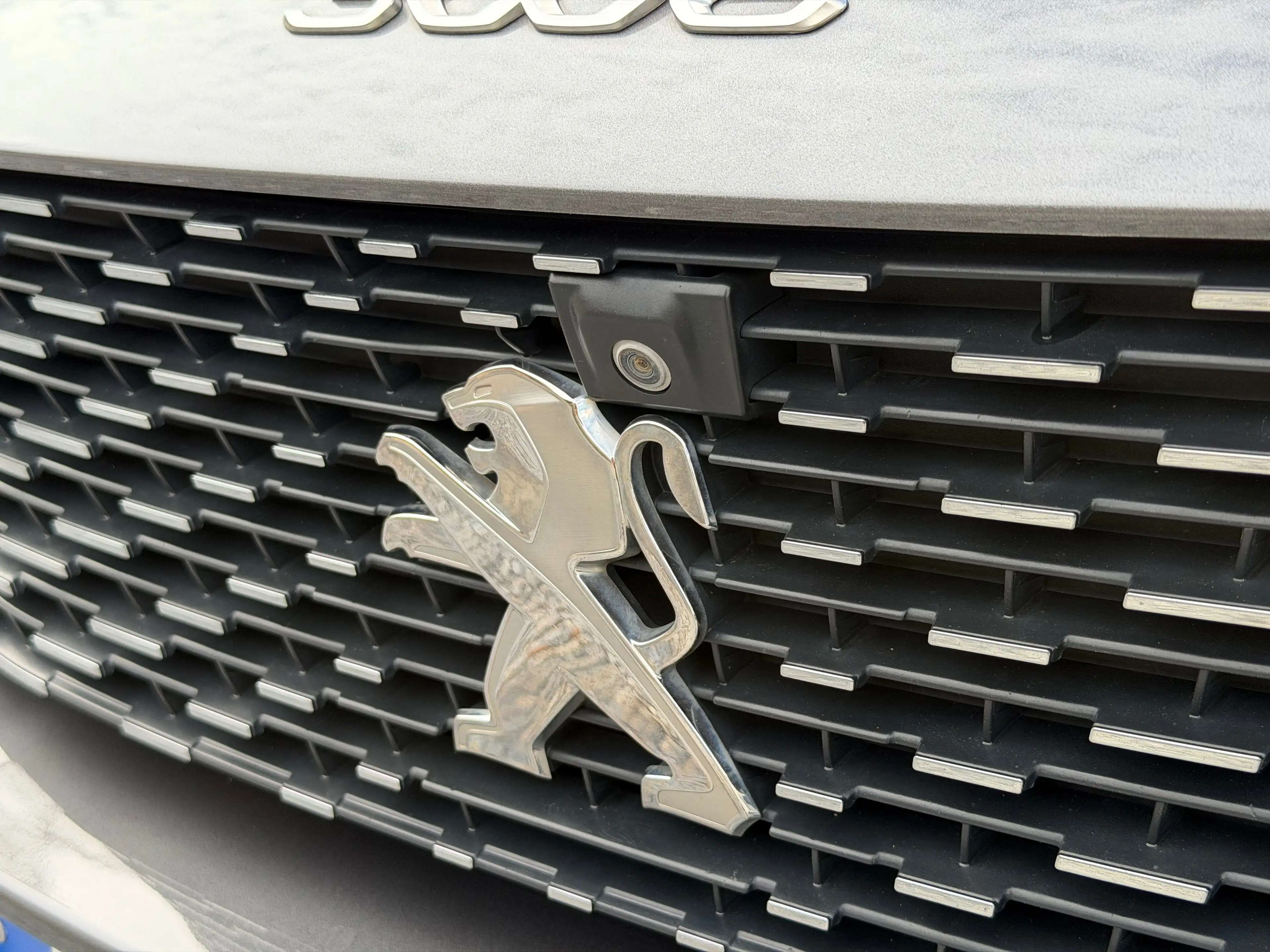 Peugeot 3008 3008 1.6 Hybrid Allure Pack 13.215€ + NETTO — photo 7