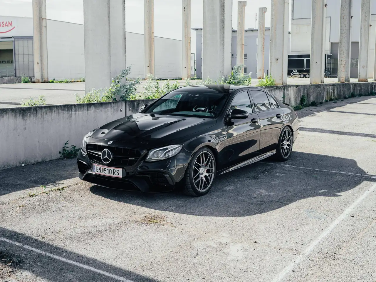 Mercedes-Benz E 63 AMG