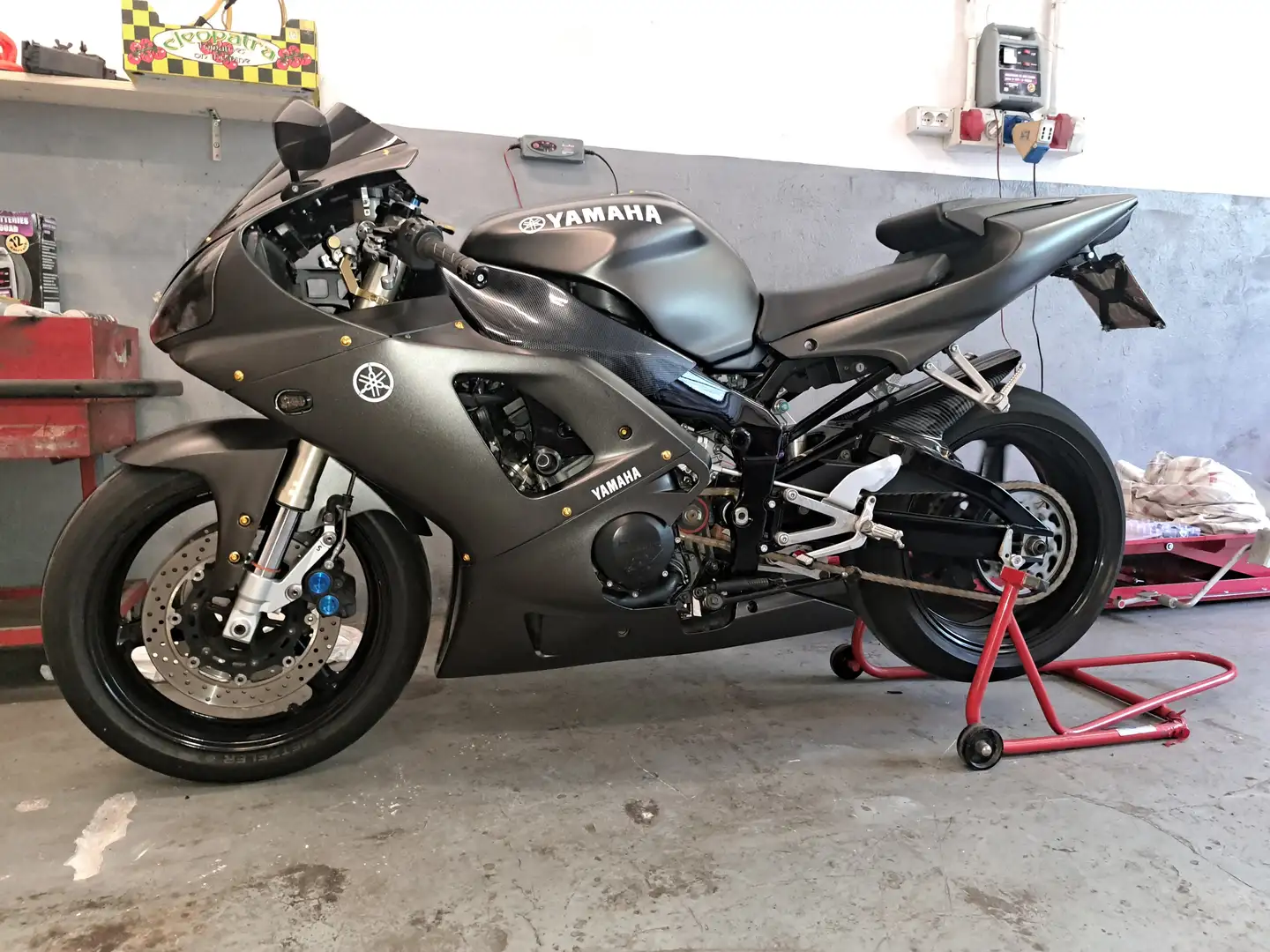 Yamaha YZF-R1 Yamaha r1 sportiva Noir - 2