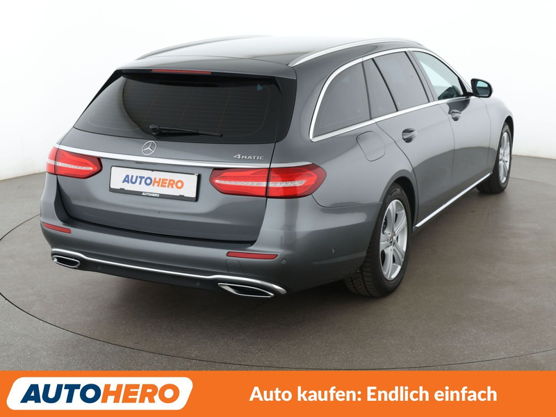 Mercedes-Benz E 220 E 220 d T 4Matic Avantgarde Aut. *NAVI*LED*PDC*SHZ — photo 6