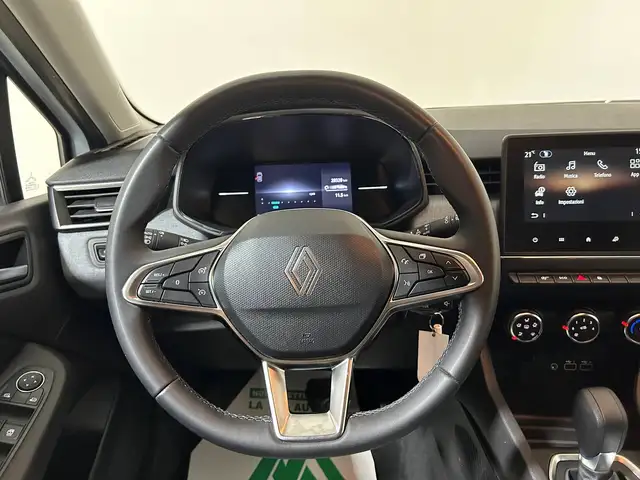 Renault Clio view 11