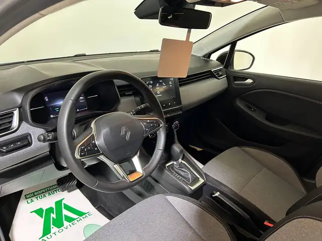 Renault Clio view 7