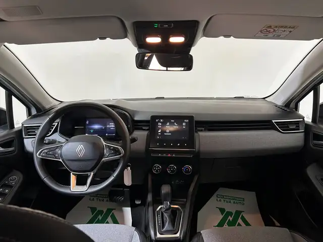 Renault Clio view 10