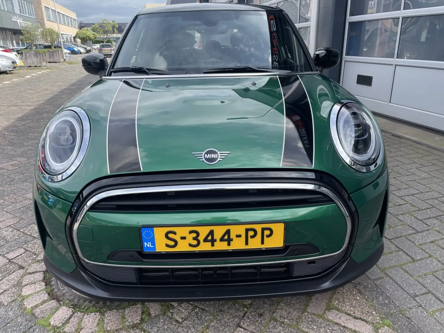 MINI Cooper Mini 5 drs 1.5 Classic | Automaat | Navi | PDC | A Verde - 2