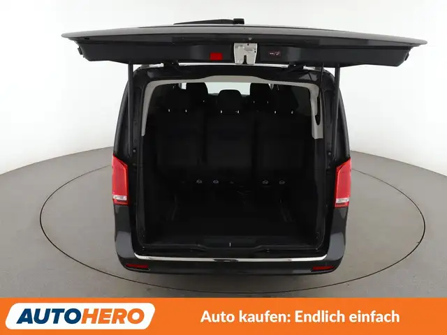 Mercedes-Benz V-Class view 16