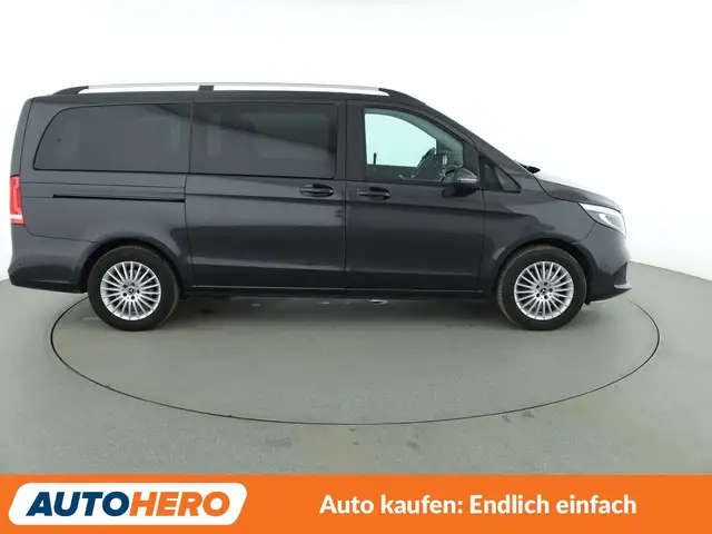 Mercedes-Benz V-Class view 7