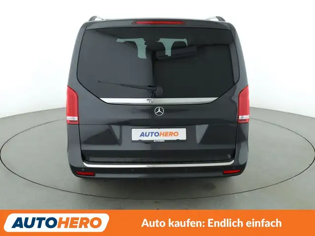 Mercedes-Benz V-Class view 5