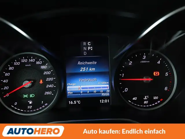 Mercedes-Benz V-Class view 20