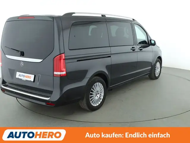 Mercedes-Benz V-Class view 6