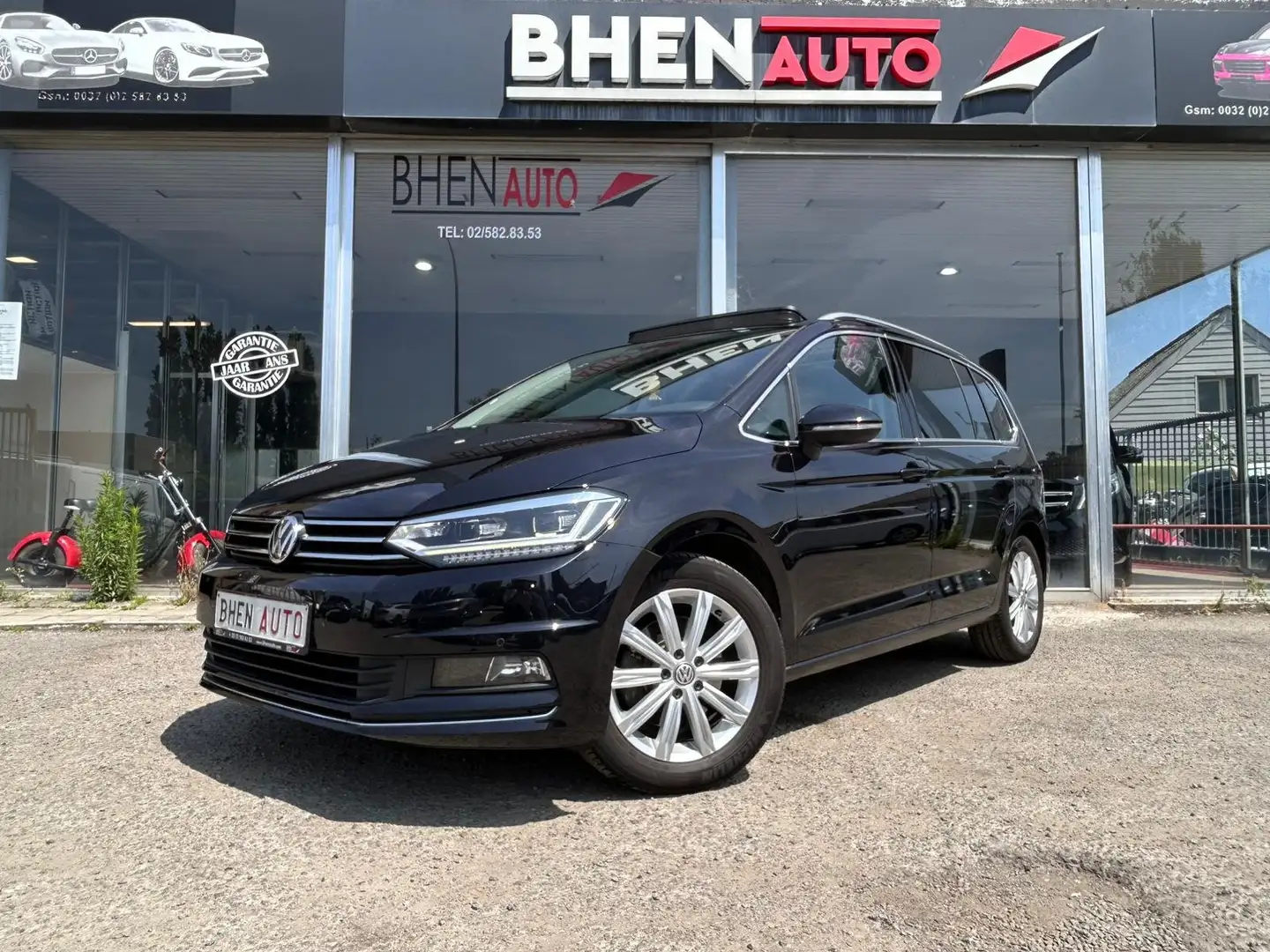 Volkswagen Touran 2.0 TDi SCR Highline DSG/7PLACES/PANO/XENON/LED Noir - 1