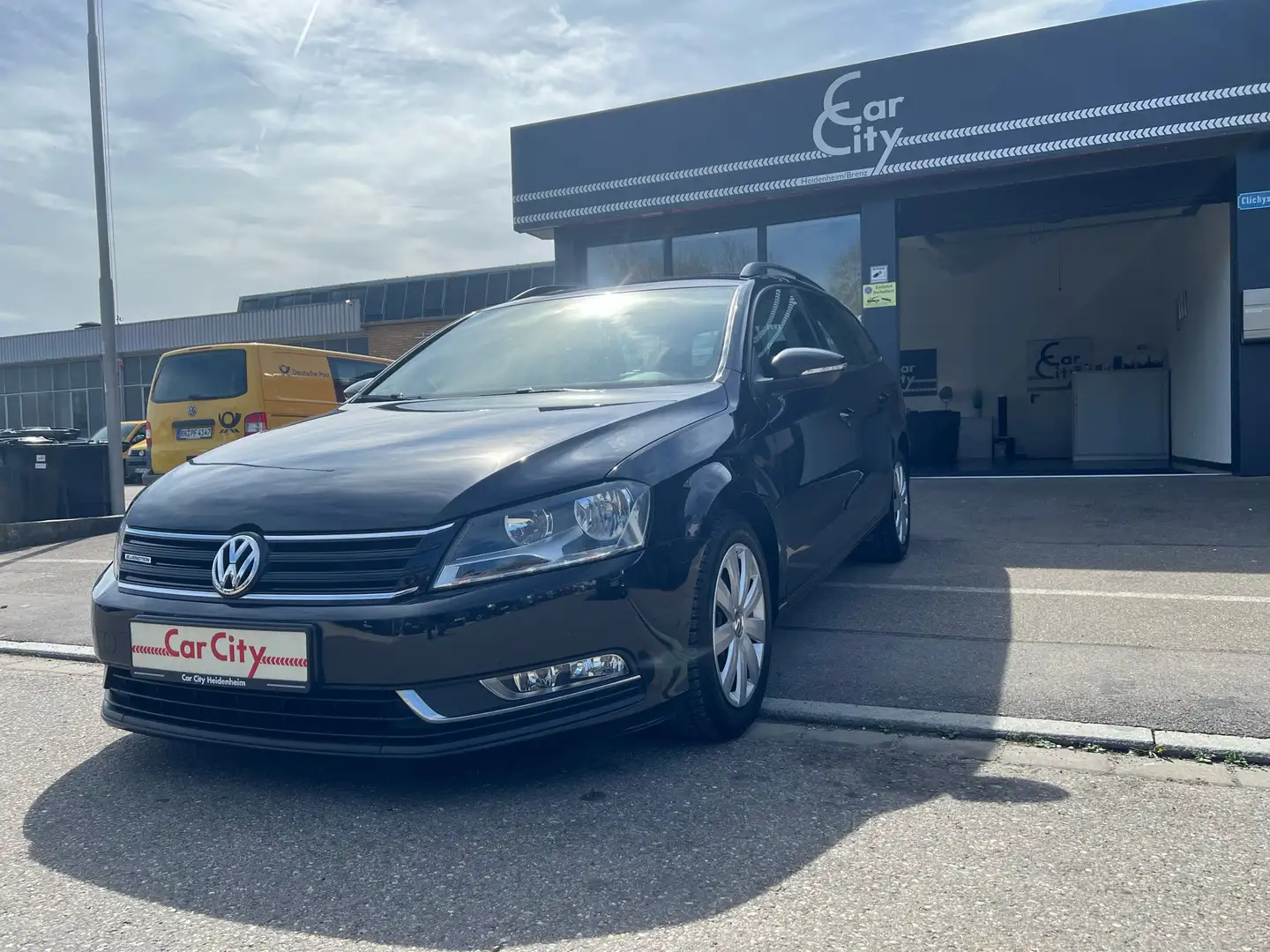 Volkswagen Passat Trendline BlueMotion Schwarz - 1