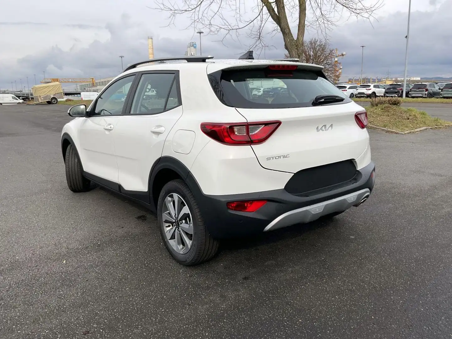 Kia Stonic 1.2 Vision Navi Klimaautomatik Kamera SHZ Wit - 2