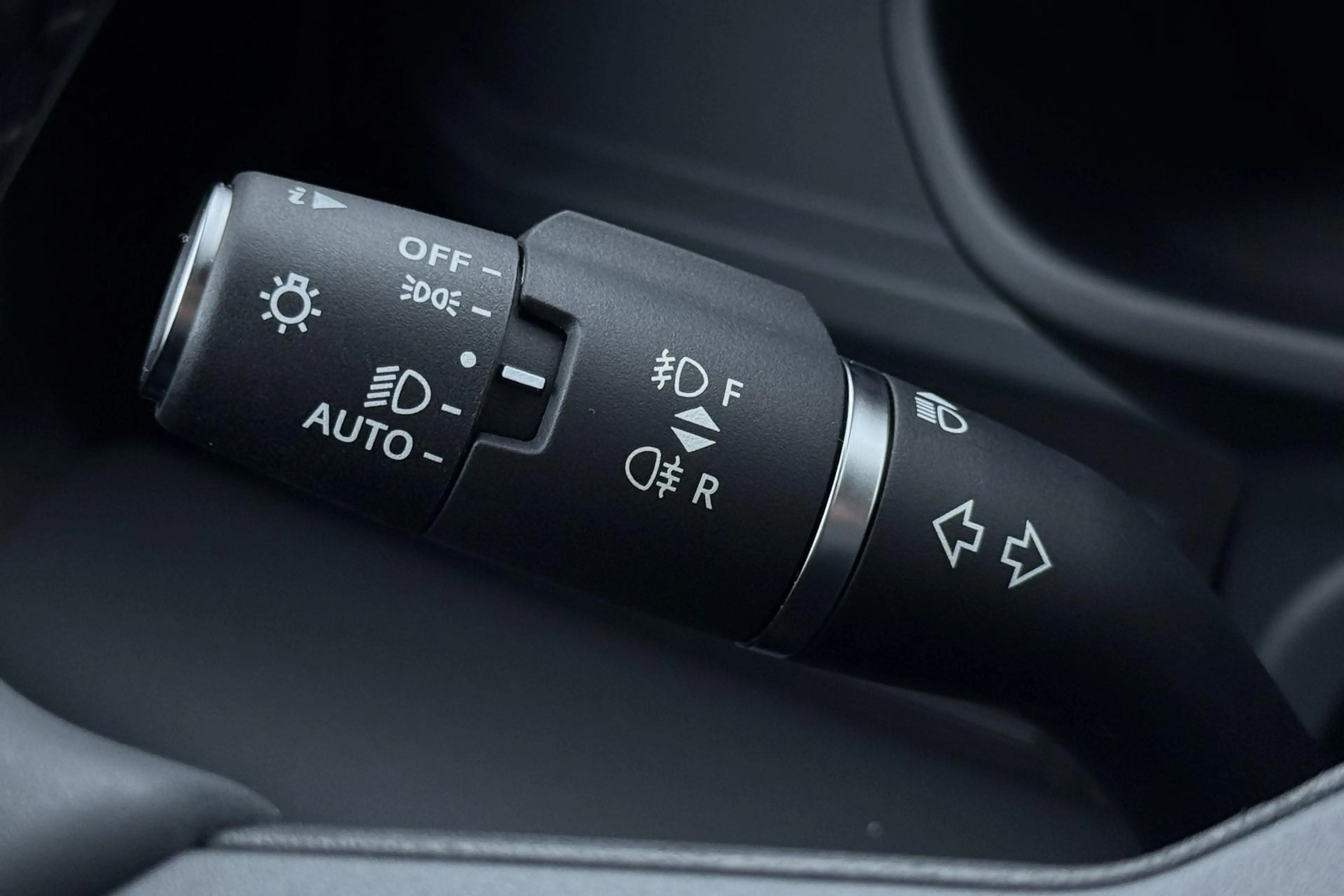 Land Rover Defender 110 P300e X-Dynamic SE | Luchtvering | ClearSight — photo 40