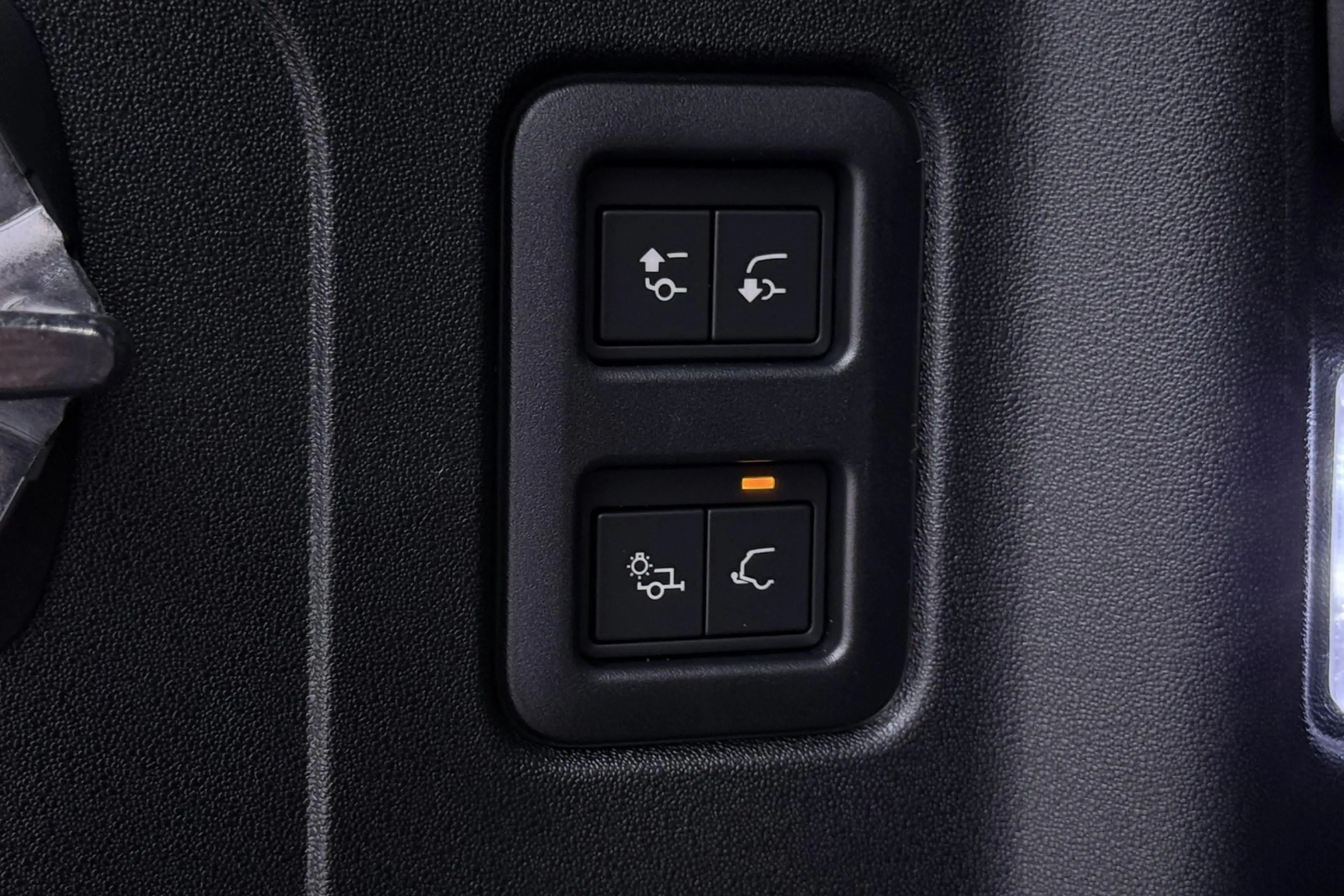 Land Rover Defender 110 P300e X-Dynamic SE | Luchtvering | ClearSight — photo 49