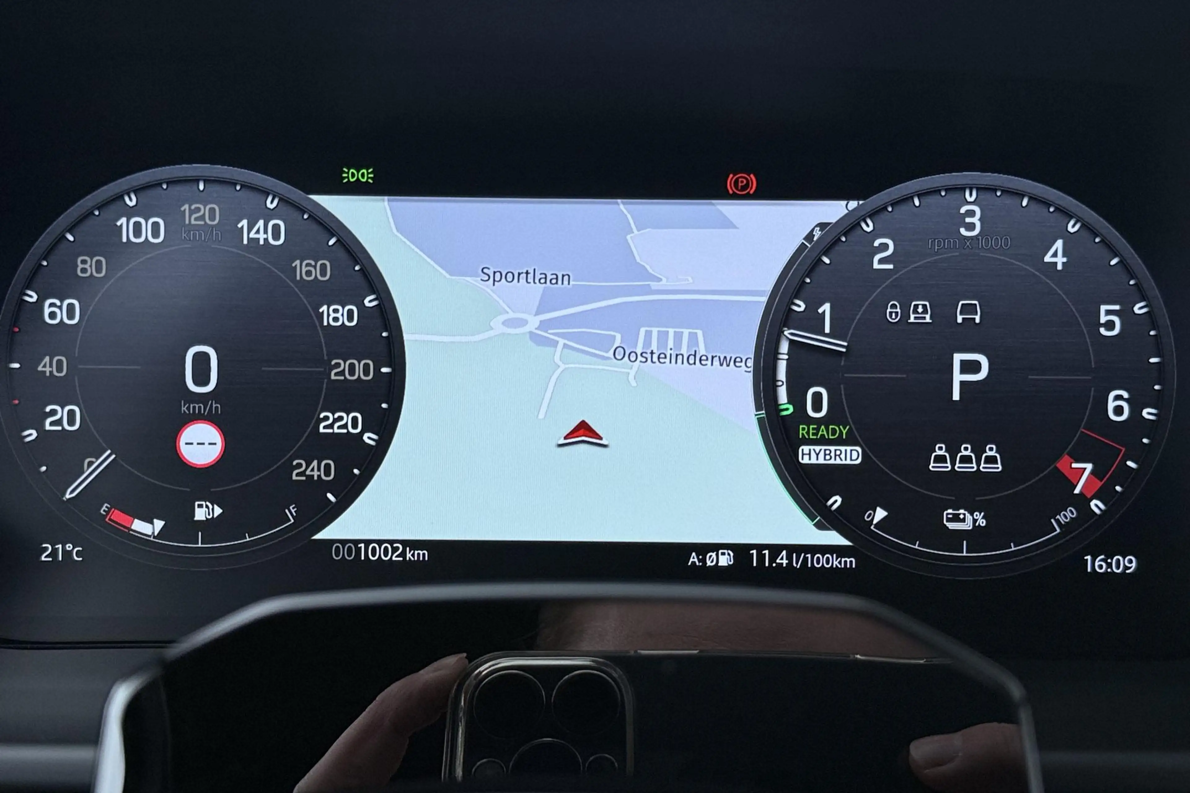 Land Rover Defender 110 P300e X-Dynamic SE | Luchtvering | ClearSight — photo 19