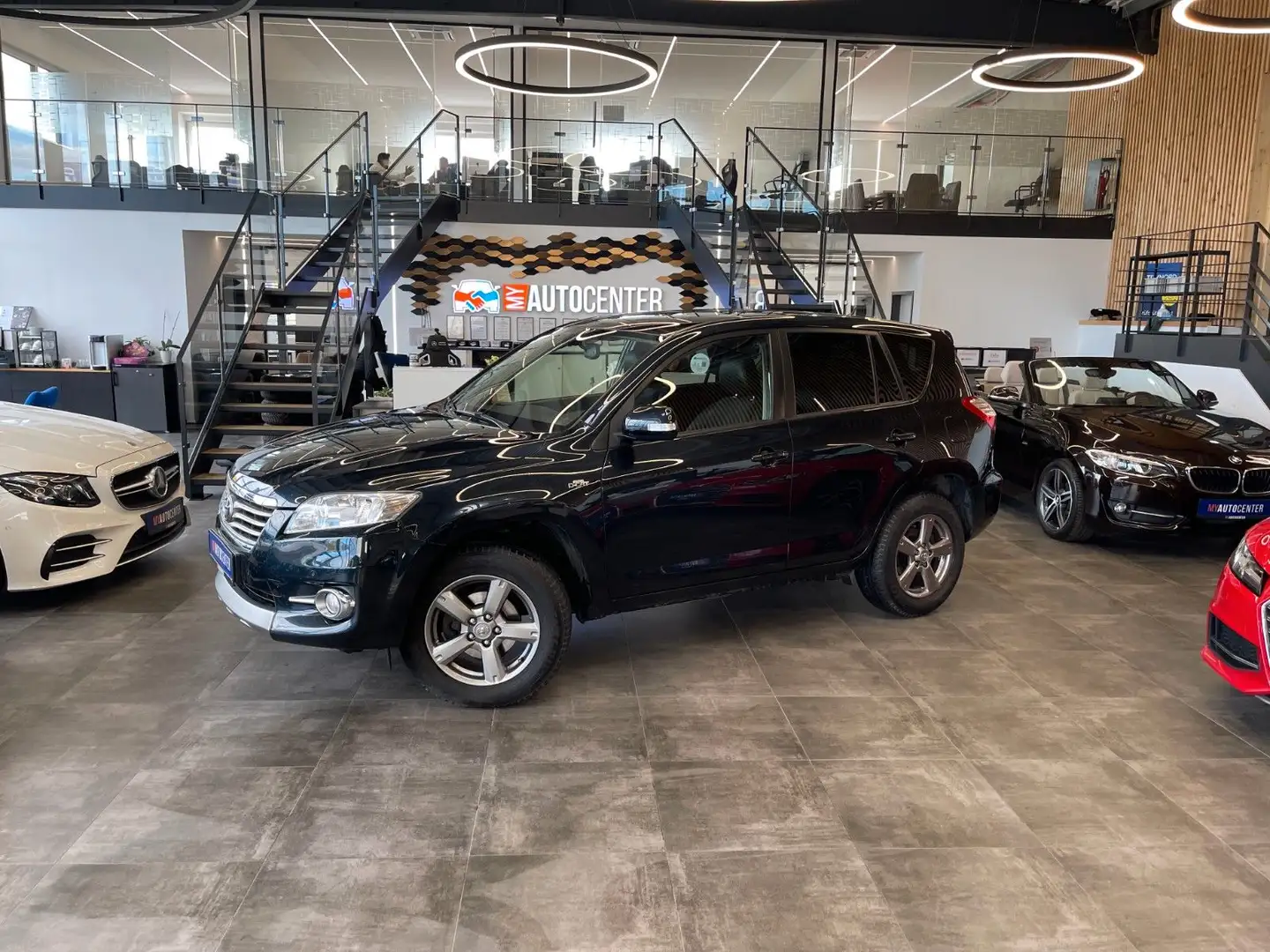 Toyota RAV 4 Travel *AHK*Klima*Navi*Kamera*SHZ*TÜV Grau - 1