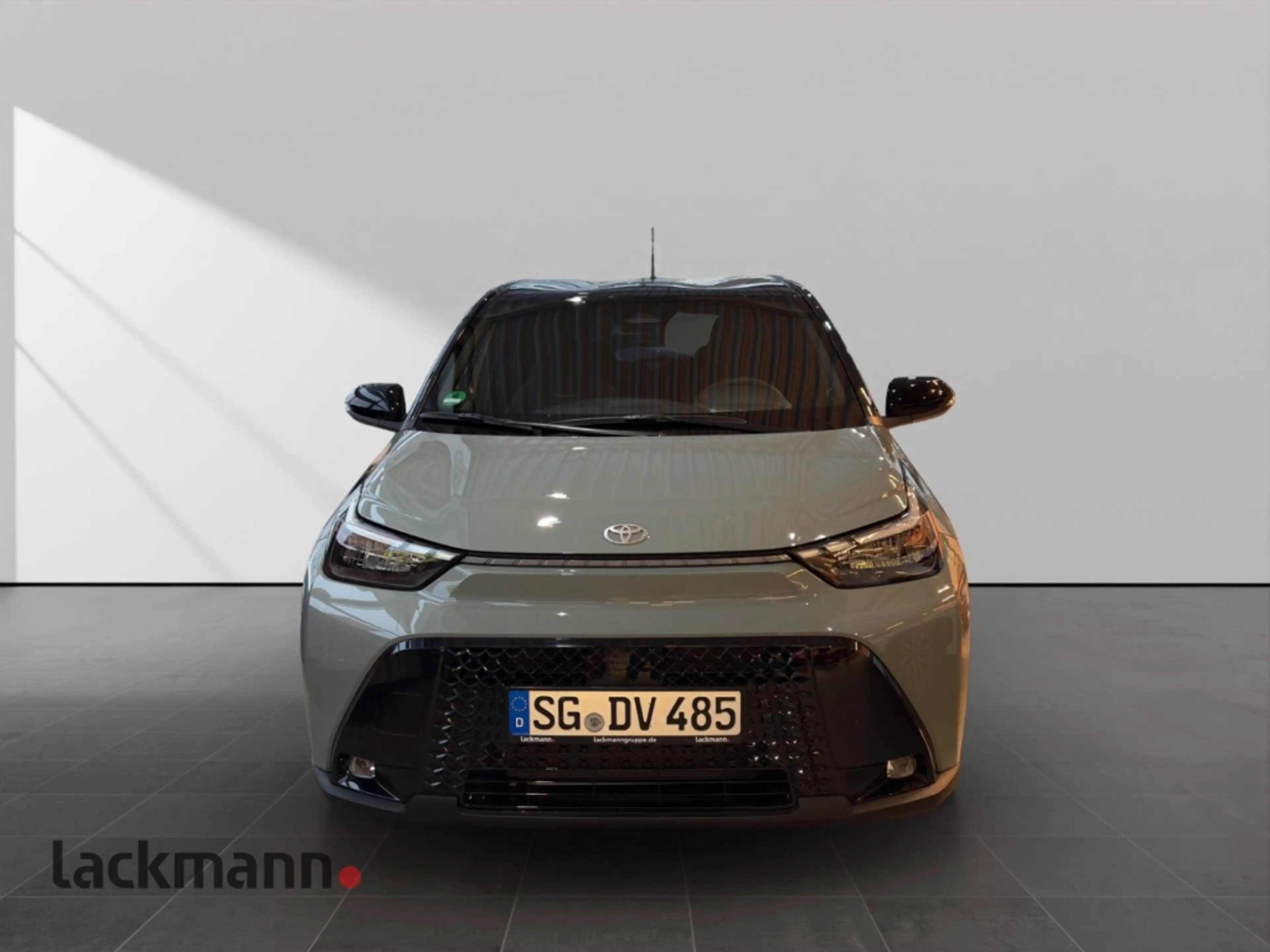 Toyota Aygo X 1,5 Hybrid 5-Türer Teamplayer*CarPlay* — photo 2