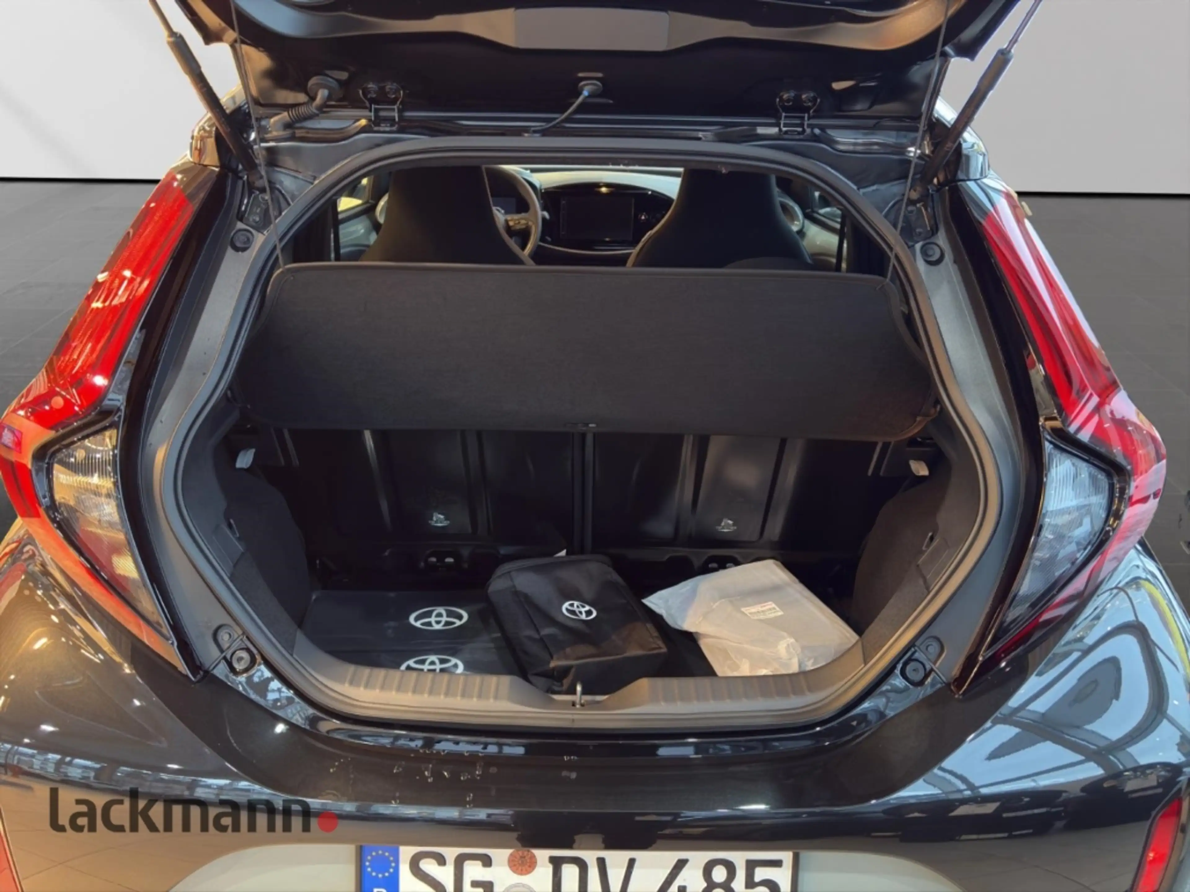 Toyota Aygo X 1,5 Hybrid 5-Türer Teamplayer*CarPlay* — photo 7