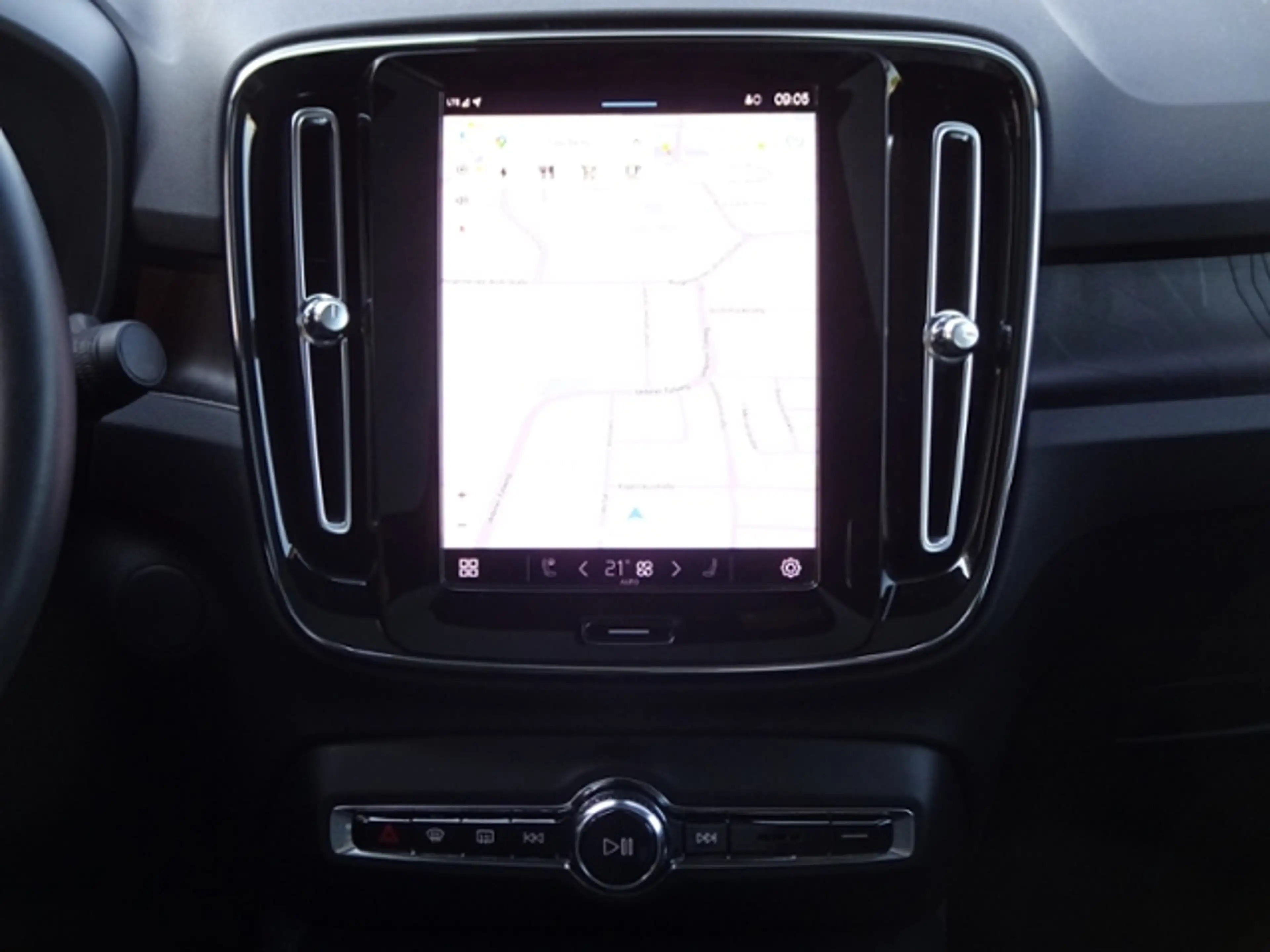 Volvo C40 P8 Ultimate Pure Electric Twin Engin AWD ACC — photo 14