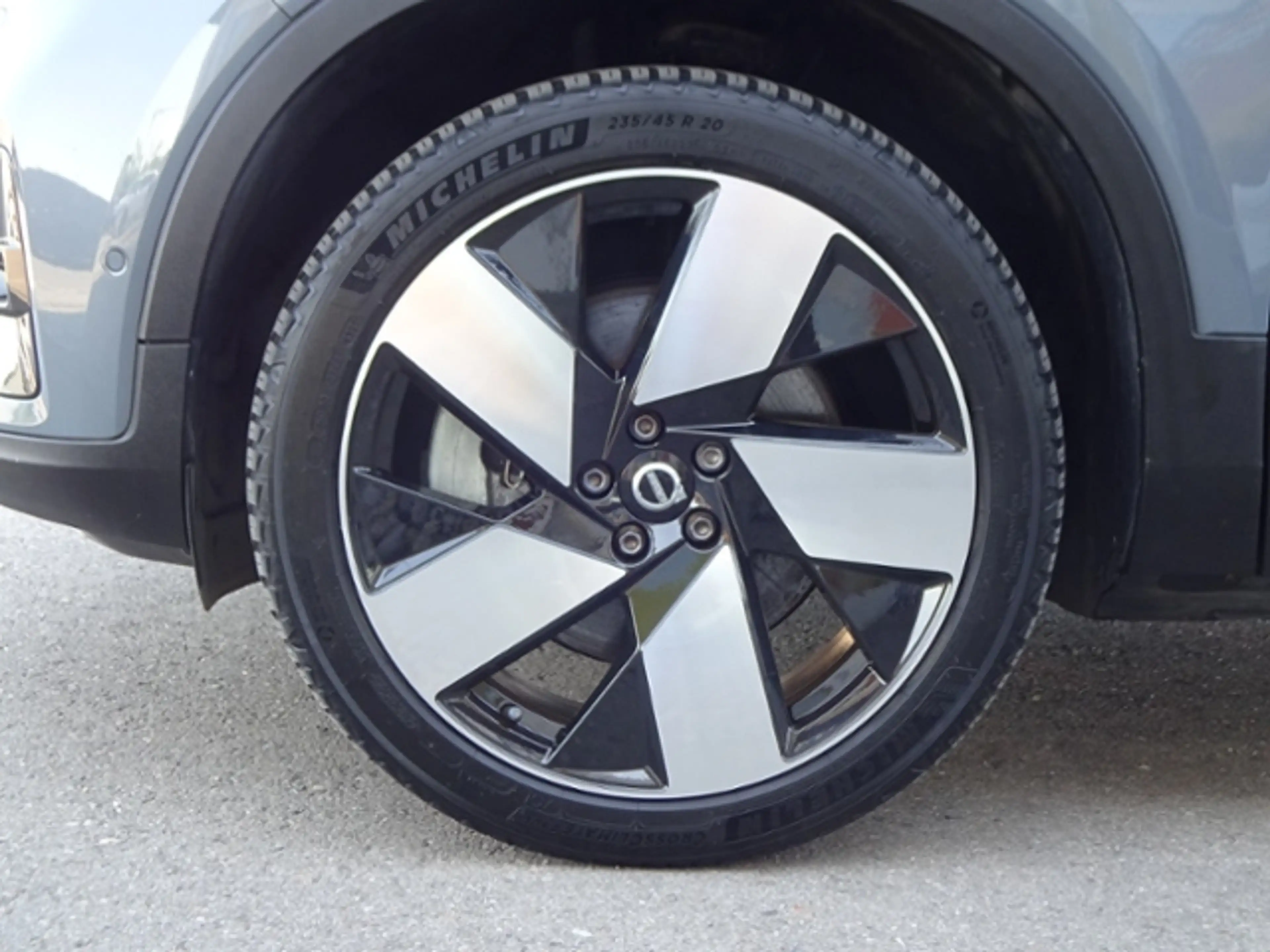 Volvo C40 P8 Ultimate Pure Electric Twin Engin AWD ACC — photo 11