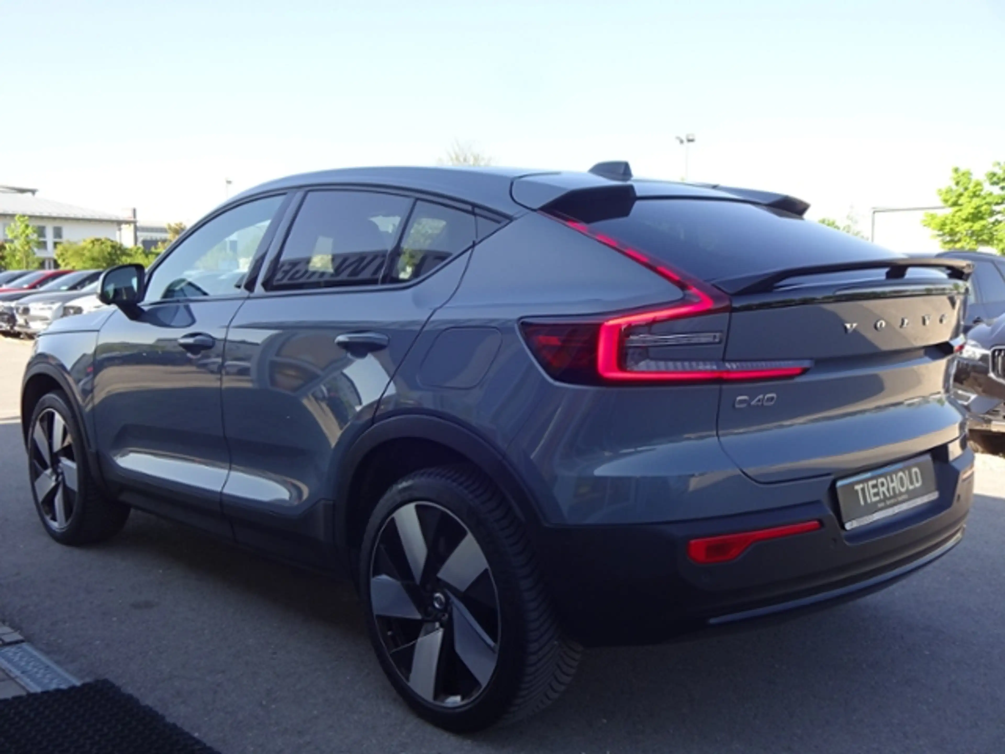 Volvo C40 P8 Ultimate Pure Electric Twin Engin AWD ACC — photo 5