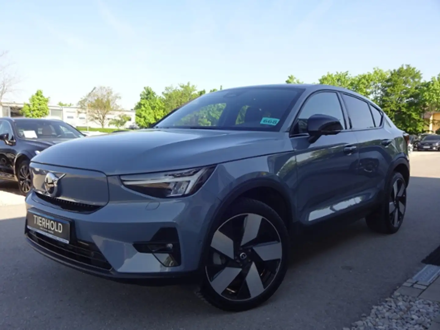 Volvo C40 P8 Ultimate Pure Electric Twin Engin AWD ACC Grau - 2