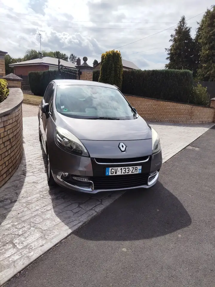Renault Scenic III dCi 130 FAP PrivilÃ¨ge Euro 5