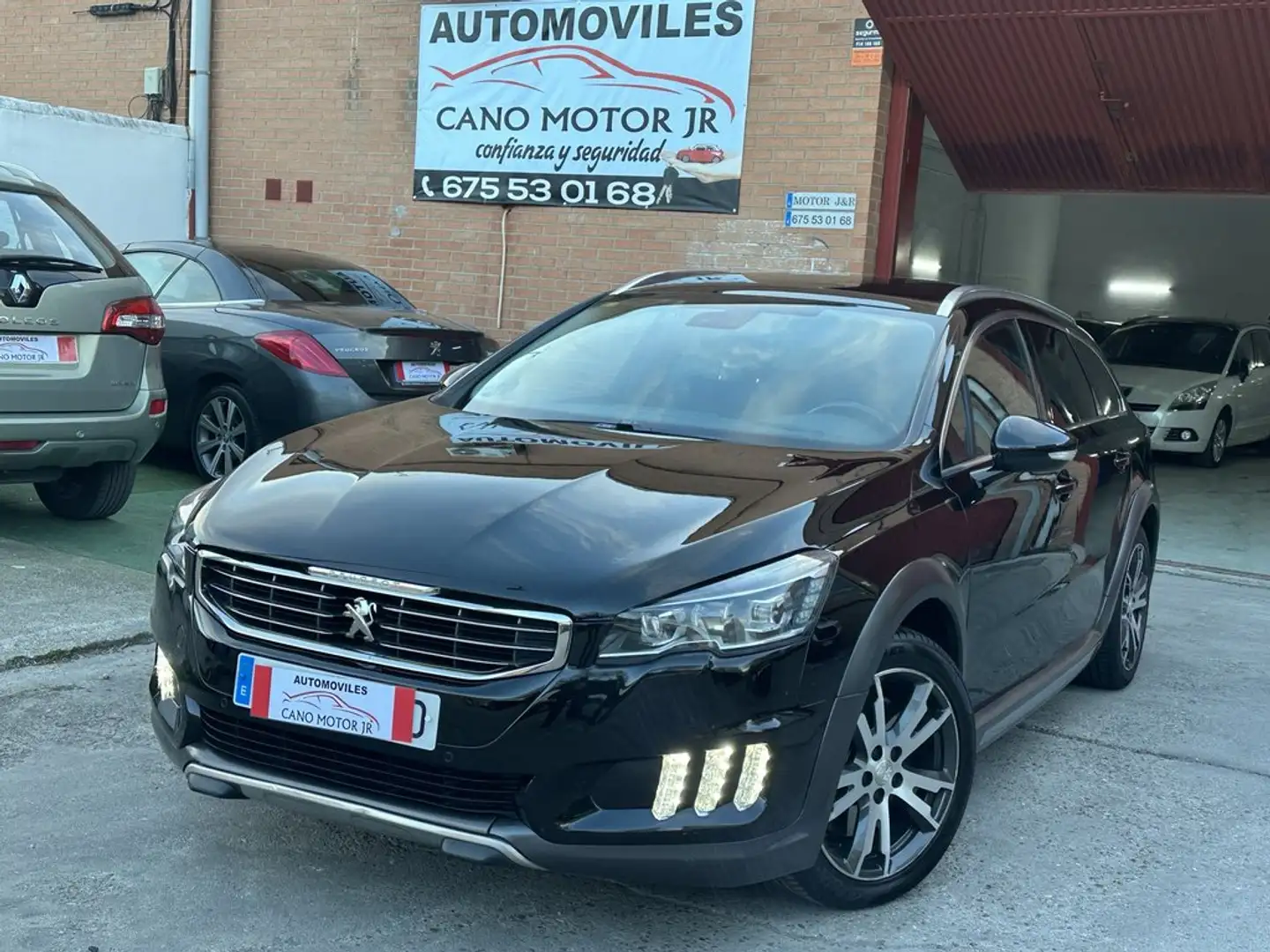 Peugeot 508 SW HYbrid4 2.0 HDi 200 RXH 5p S/S ETG6 Schwarz - 1
