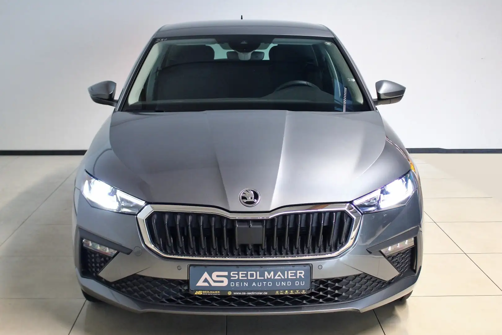 Skoda Scala 1.5 TSI Drive WSS+SHZ|ACC|RCam|Matrix|NAVI Grau - 2