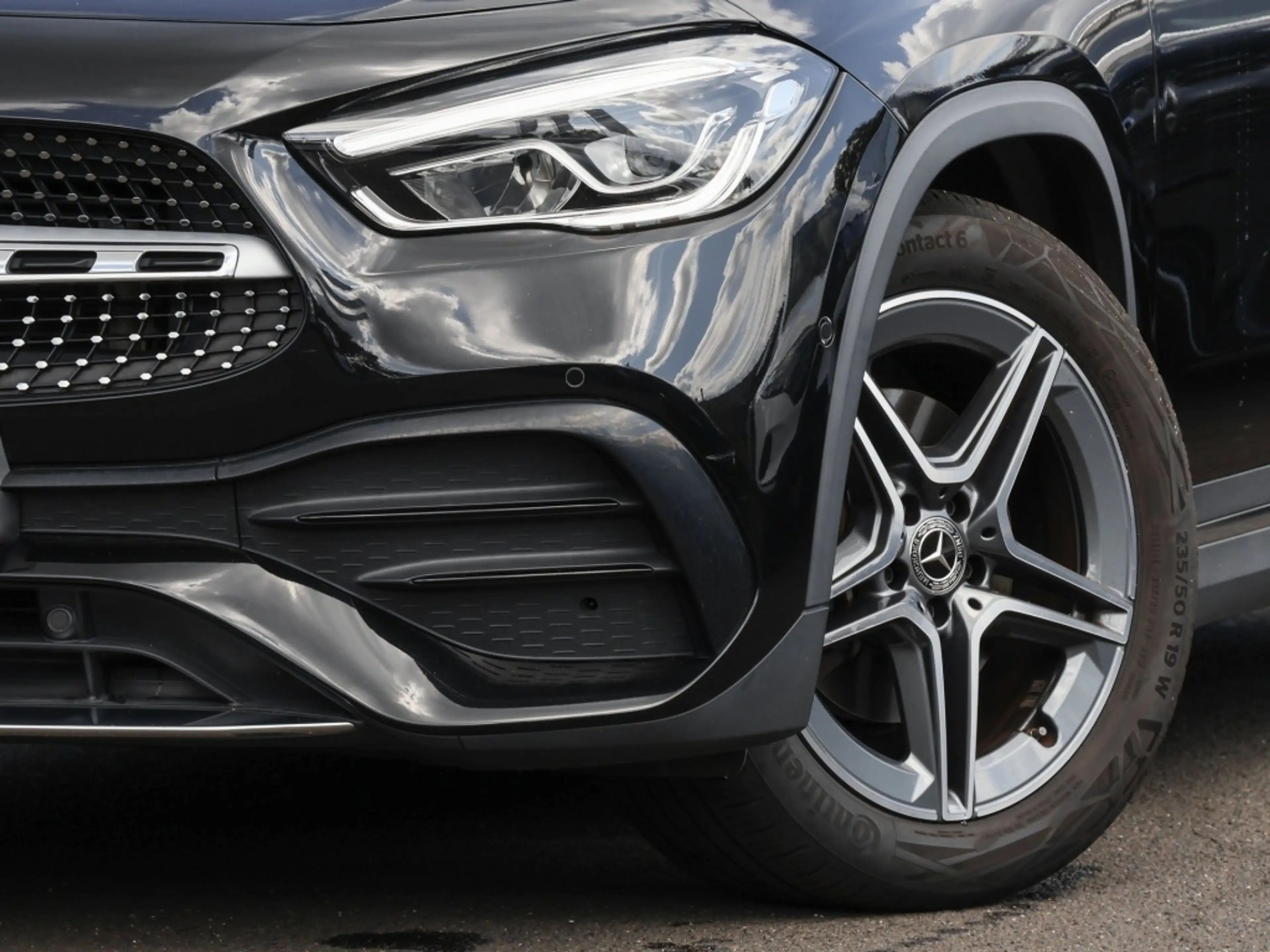 Mercedes-Benz GLA 250 4M AMG-Sport+Pano+Ambiente+Cam+LED+SHD — photo 6