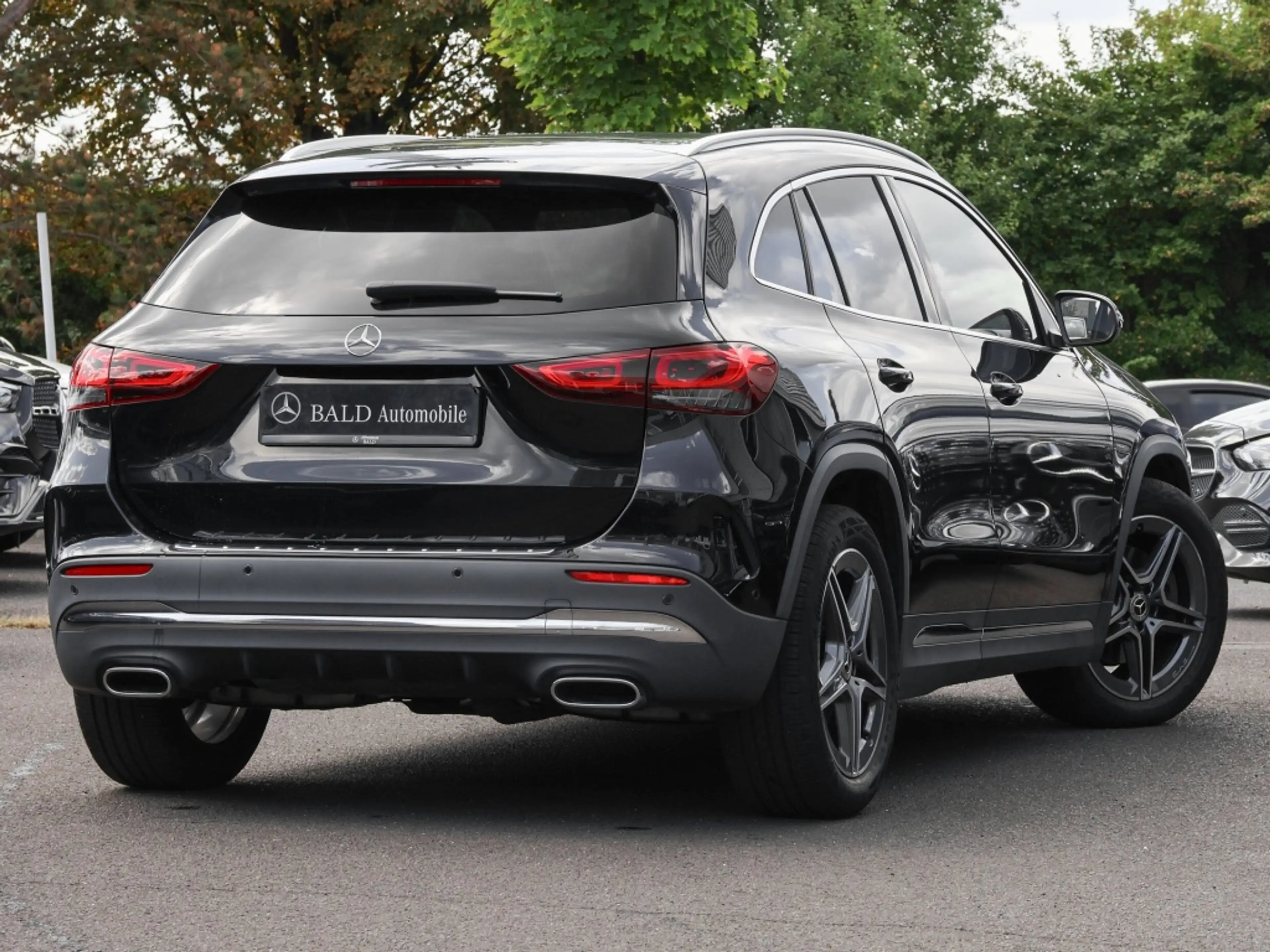 Mercedes-Benz GLA 250 4M AMG-Sport+Pano+Ambiente+Cam+LED+SHD — photo 3