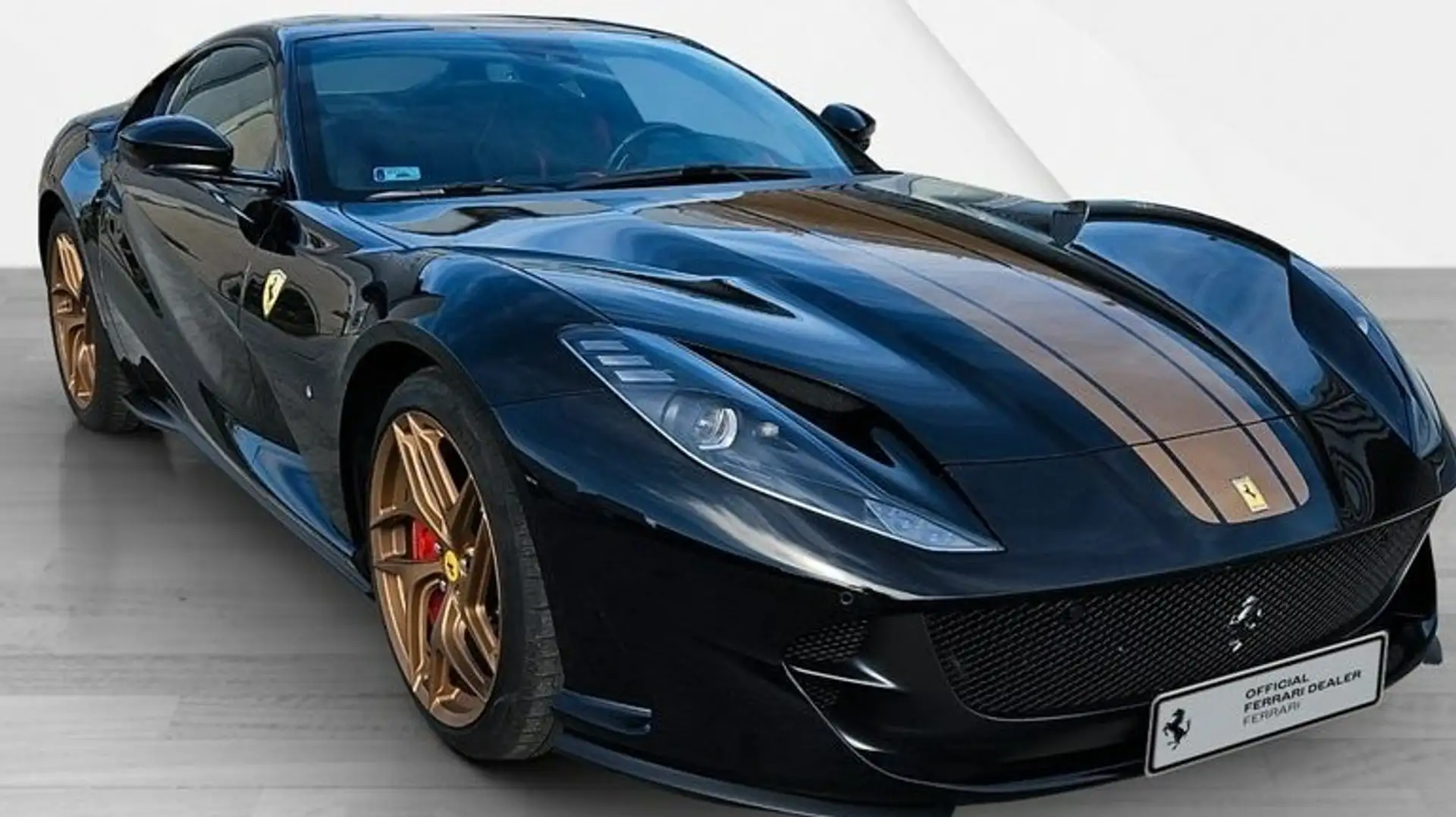 Ferrari 812 Superfast Negro - 2