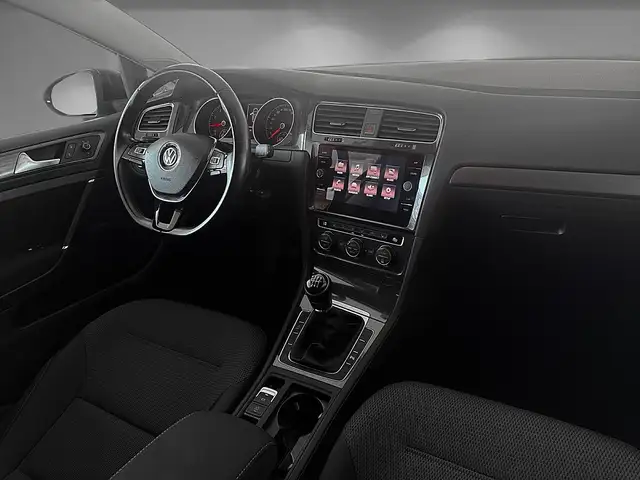 Volkswagen Golf view 10
