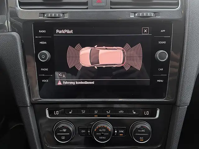 Volkswagen Golf view 15
