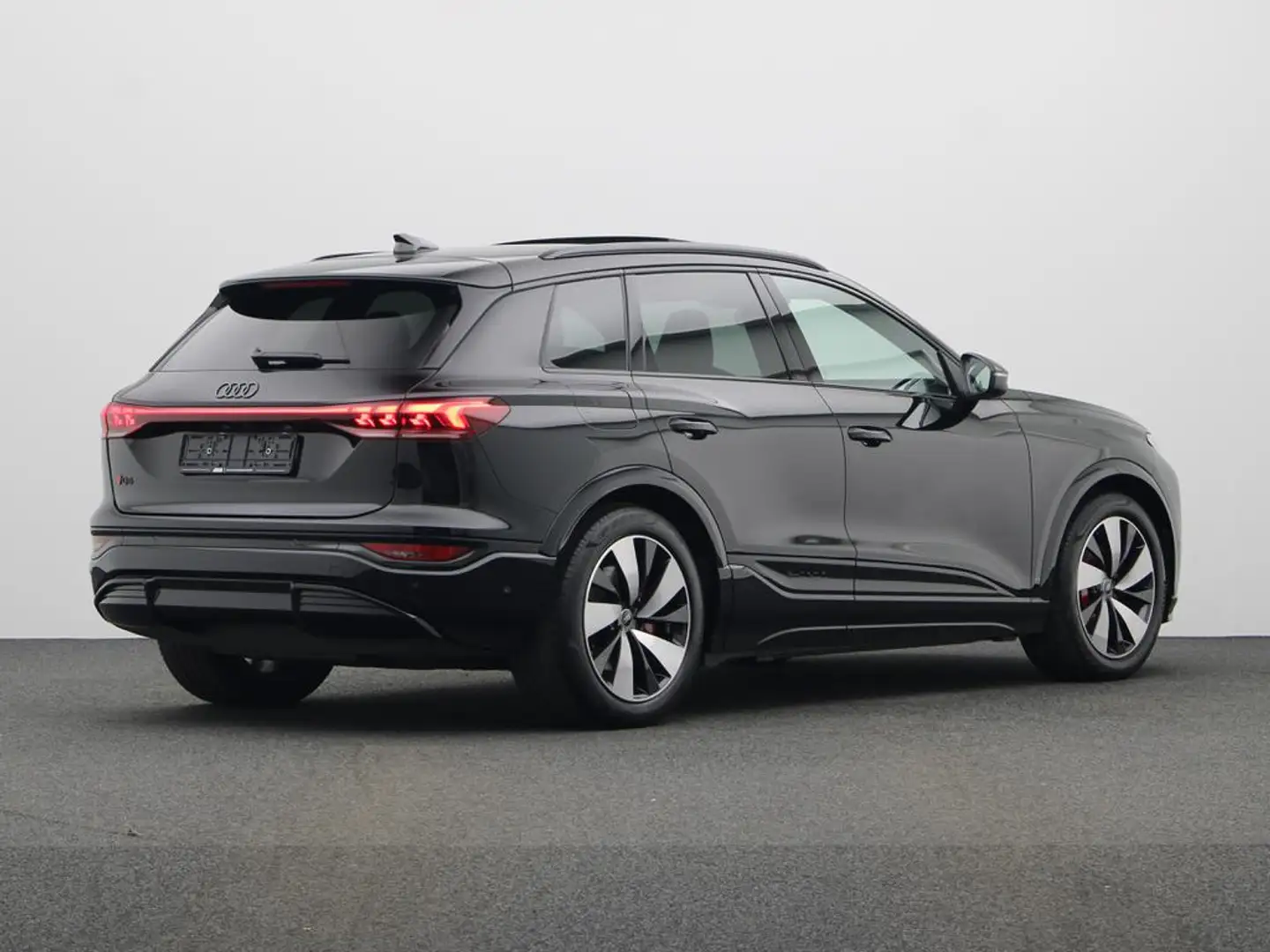 Audi Q6 e-tron e-tron S-line quattro 285,00 kW Zwart - 2