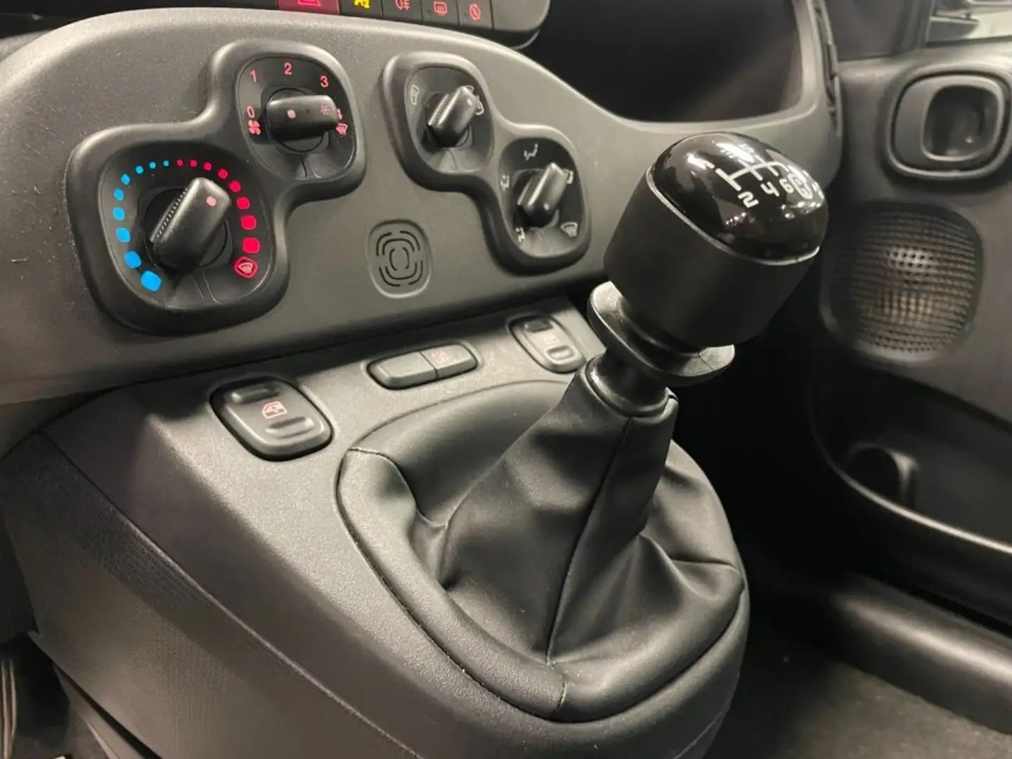Fiat Panda 1.0 Hybrid 70 CV City Life Blu/Azzurro - 2