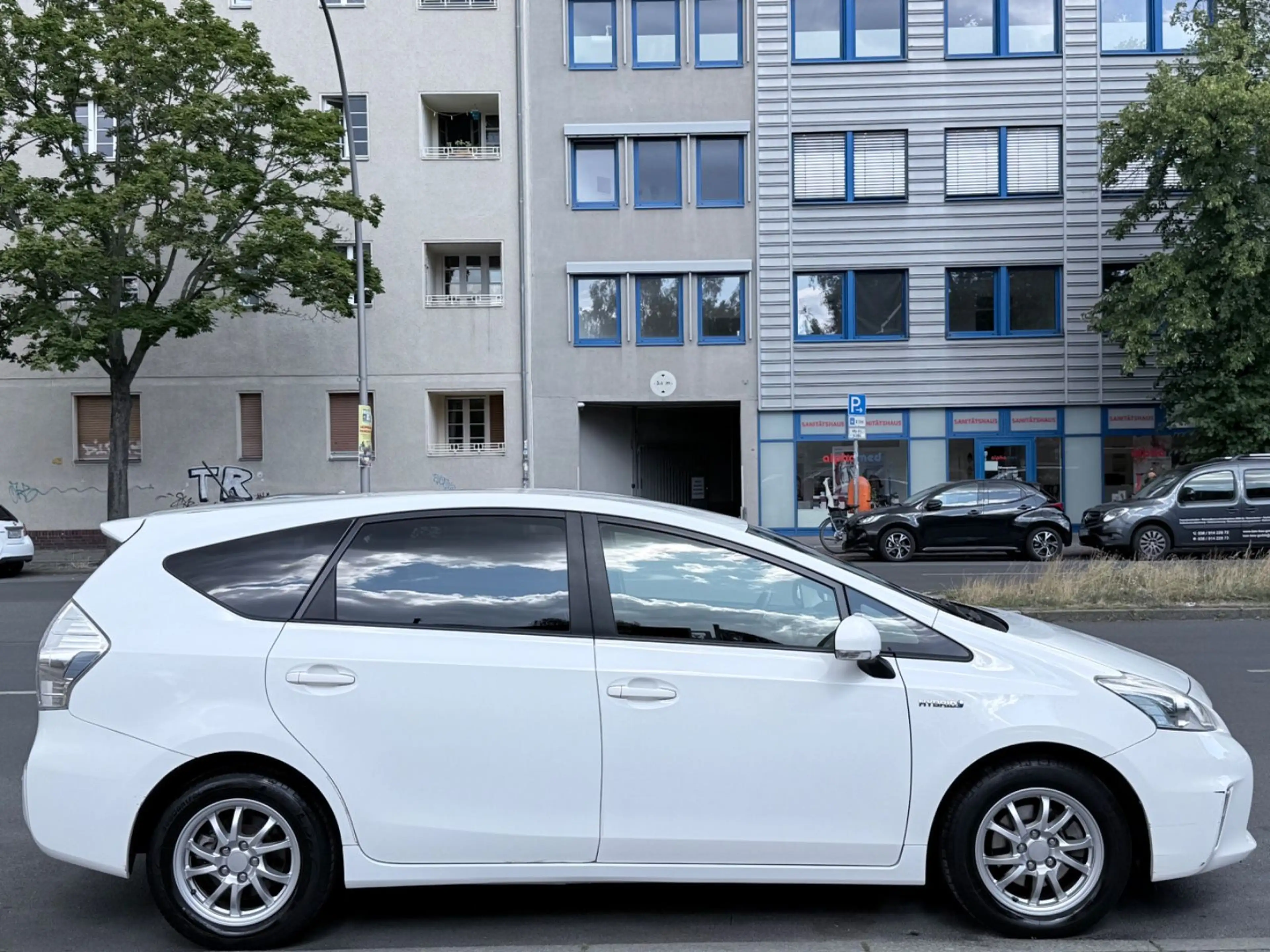 Toyota Prius+ PRIUS+ 1.8 HYBRID+7-SITZER+2.HAND+NAVI+ — photo 4