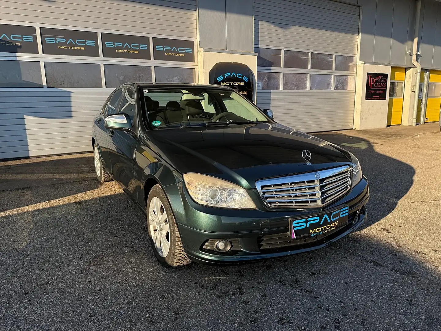 Mercedes-Benz C 200 Classic CDI Groen - 1