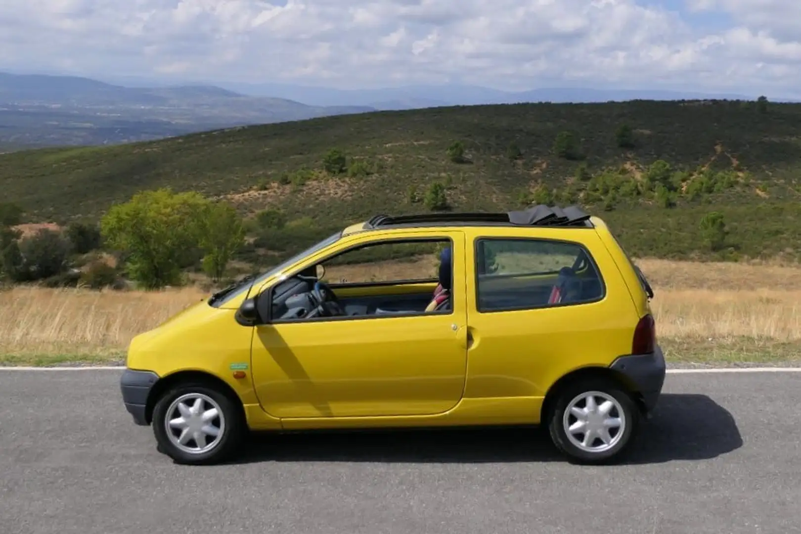 Renault Twingo United colors of BENETTON Gelb - 2