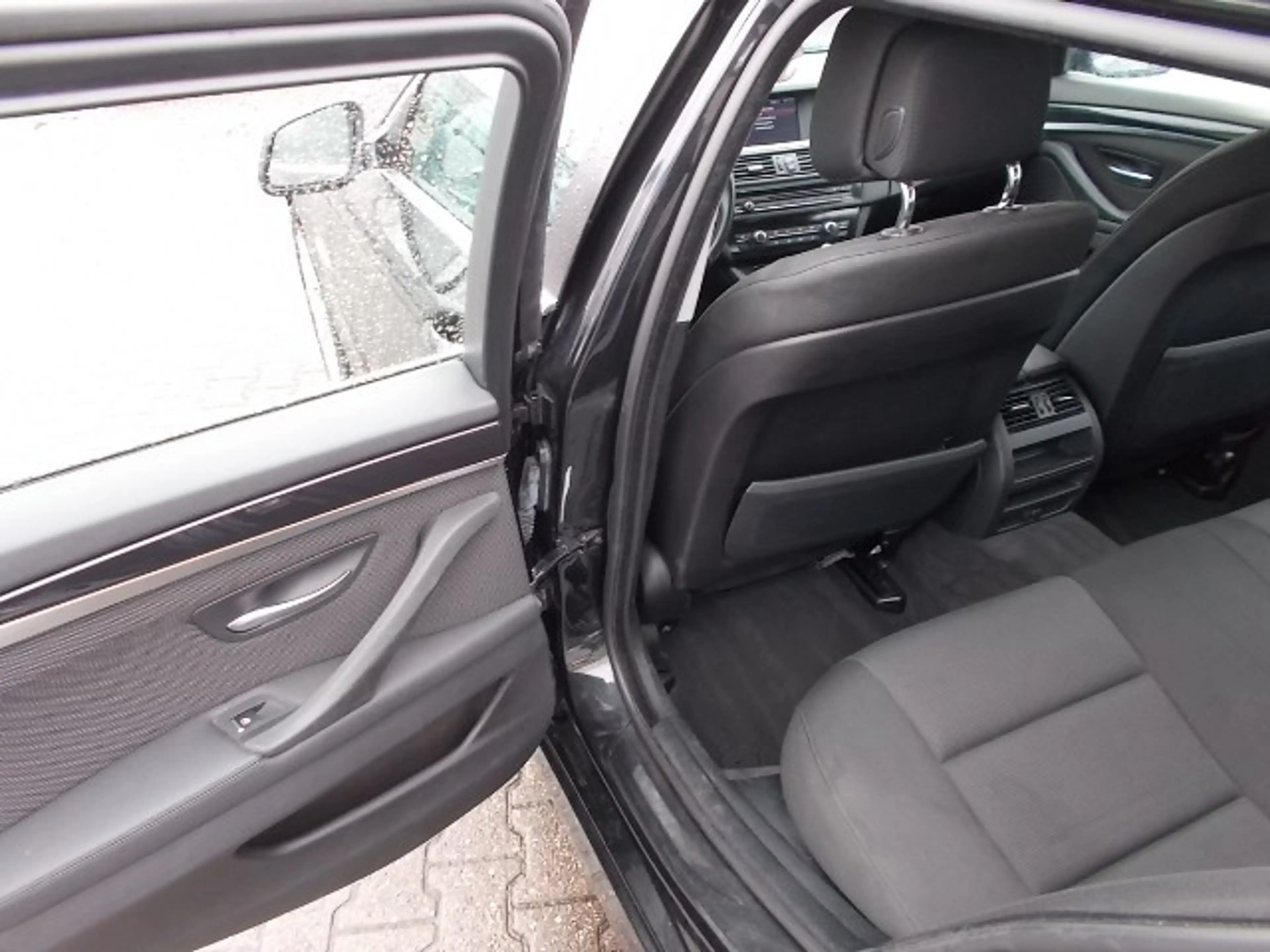 BMW 523 523i, 3.0,touring SHZ, PDC, Luftfederung — photo 12