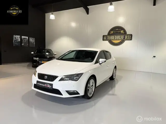 SEAT Leon 1.2 TSI Navi stoel verwarming 6Bak nette