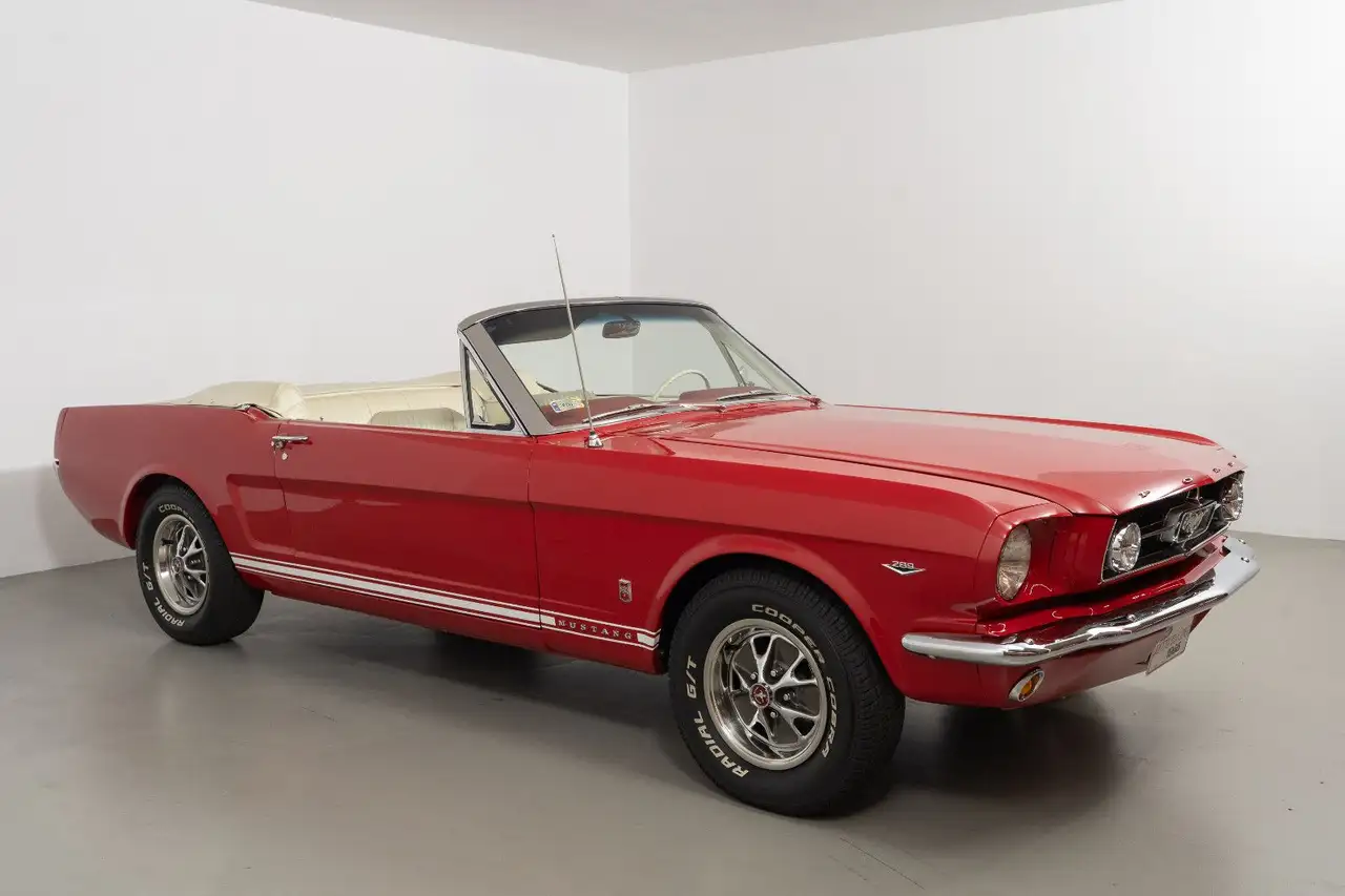 Ford Mustang GT Convertible A-Code 289 V8, foto 2
