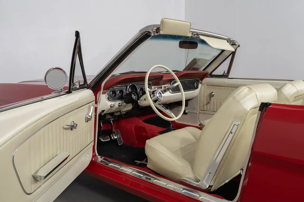 Ford Mustang GT Convertible A-Code 289 V8, foto 9