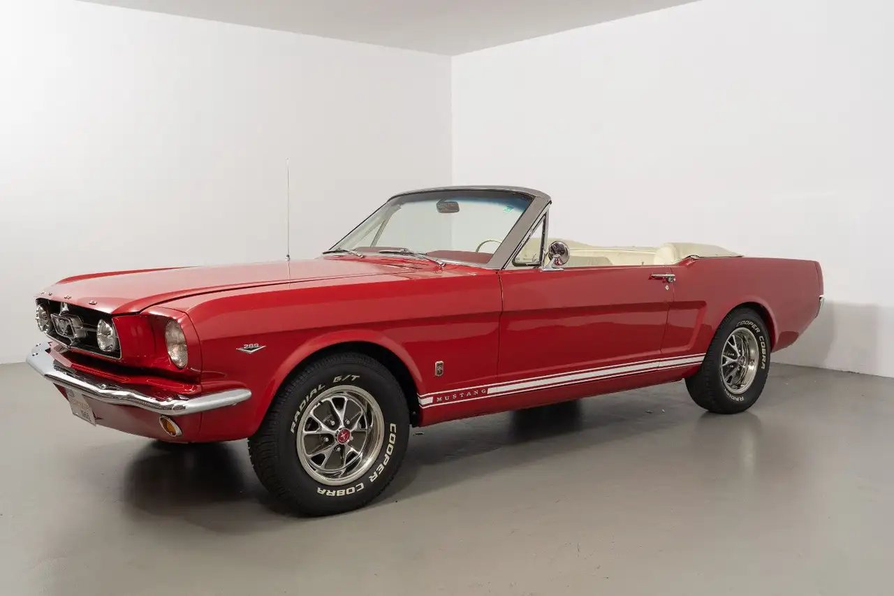 Ford Mustang GT Convertible A-Code 289 V8, foto 1