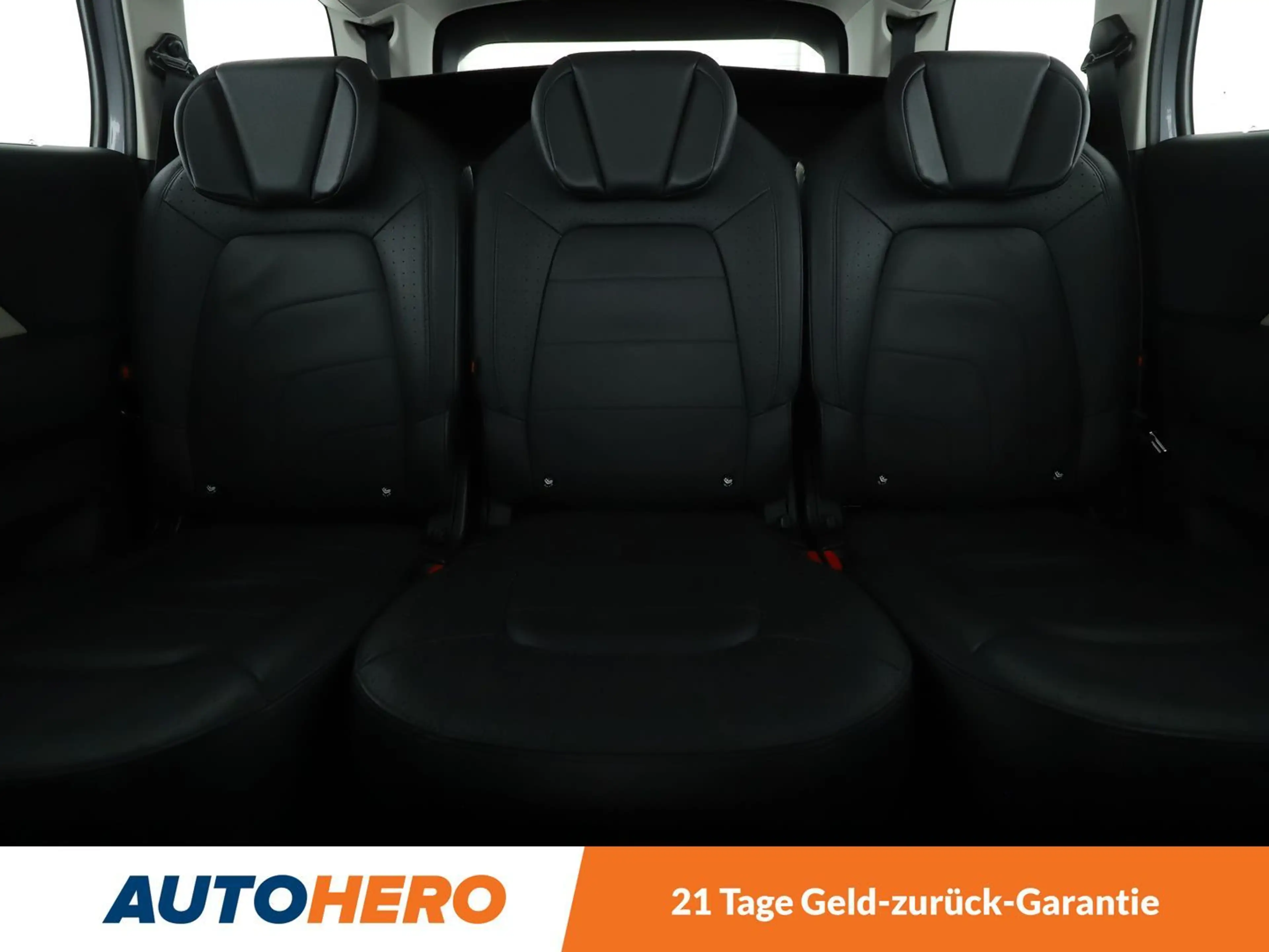 Citroen Grand C4 Picasso 1.2 e-THP Shine*7-SITZER*NAVI*XENON*TEMPO*CAM*AHK* — photo 15