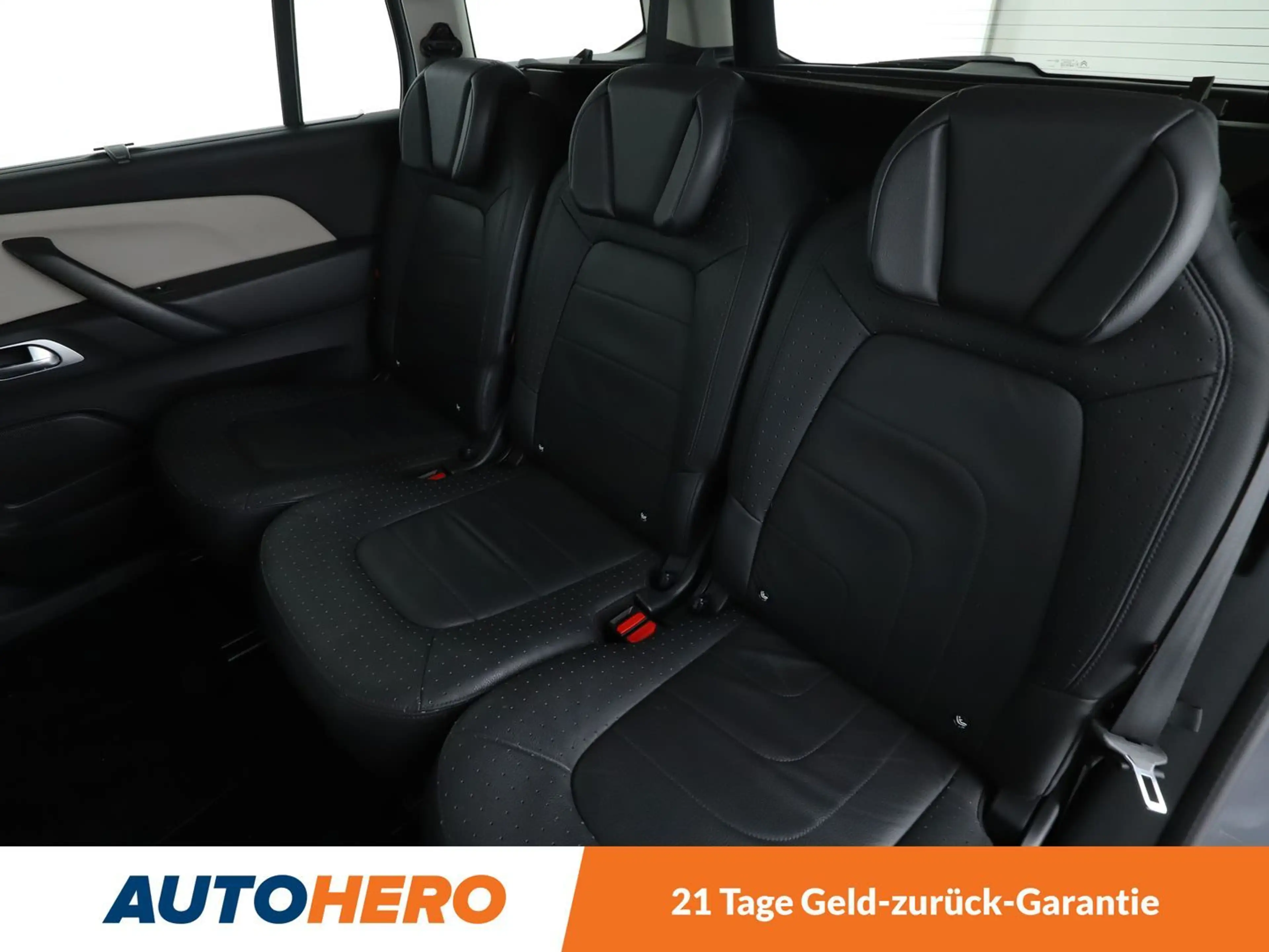 Citroen Grand C4 Picasso 1.2 e-THP Shine*7-SITZER*NAVI*XENON*TEMPO*CAM*AHK* — photo 14