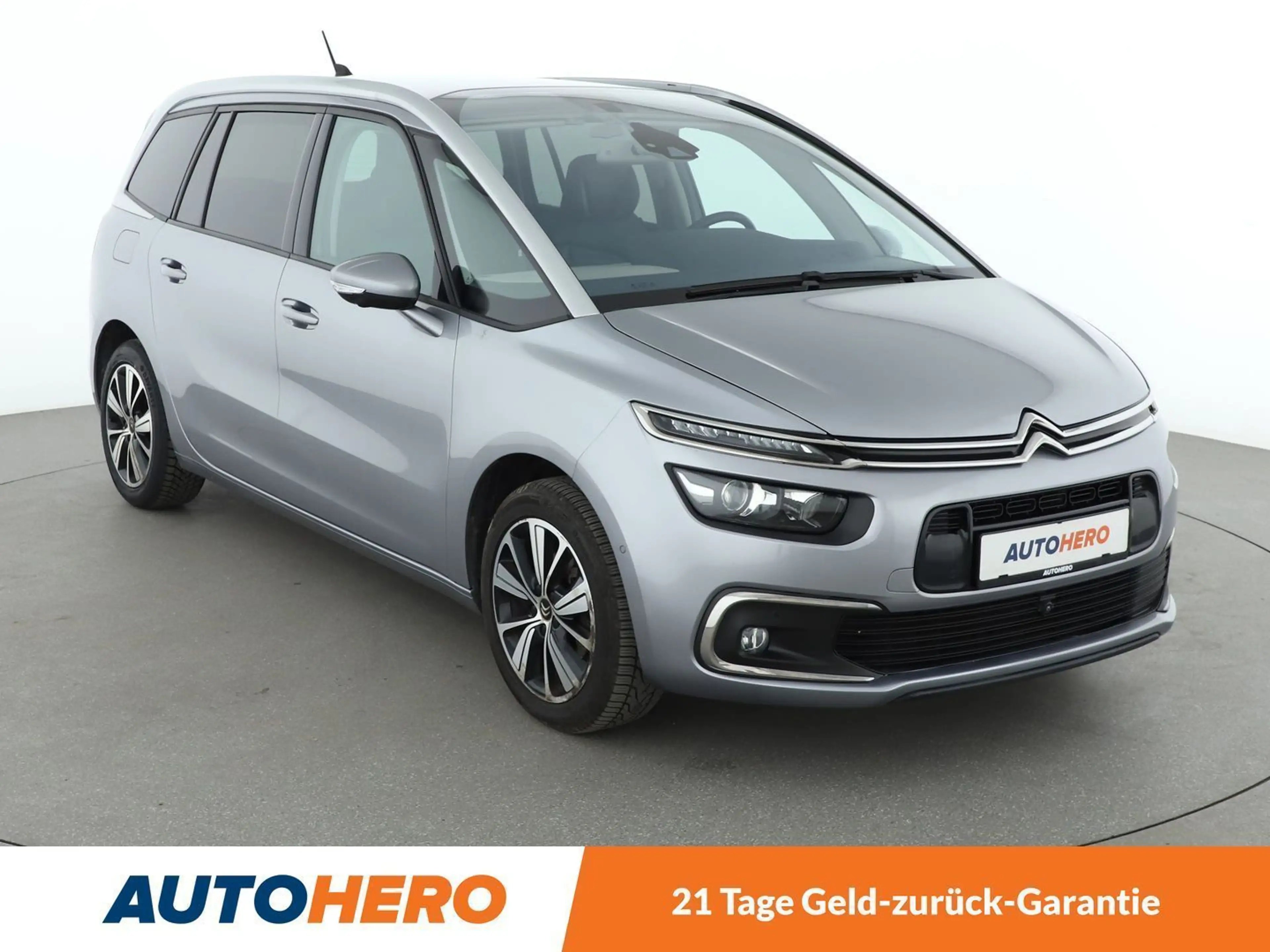 Citroen Grand C4 Picasso 1.2 e-THP Shine*7-SITZER*NAVI*XENON*TEMPO*CAM*AHK* — photo 8