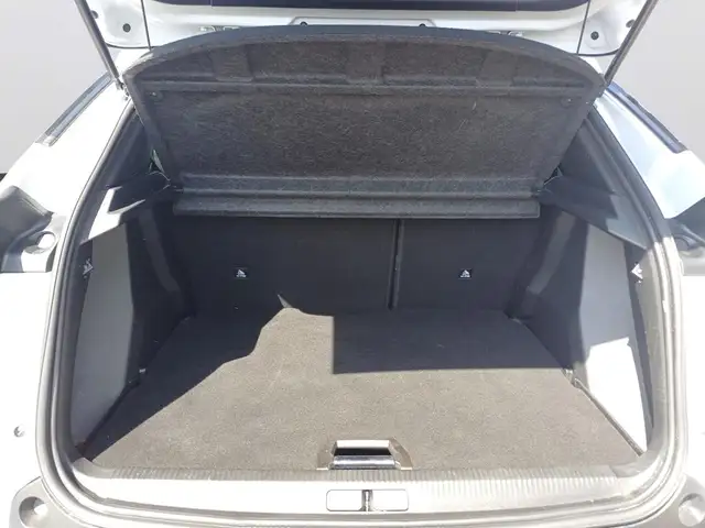 Peugeot 2008 view 7