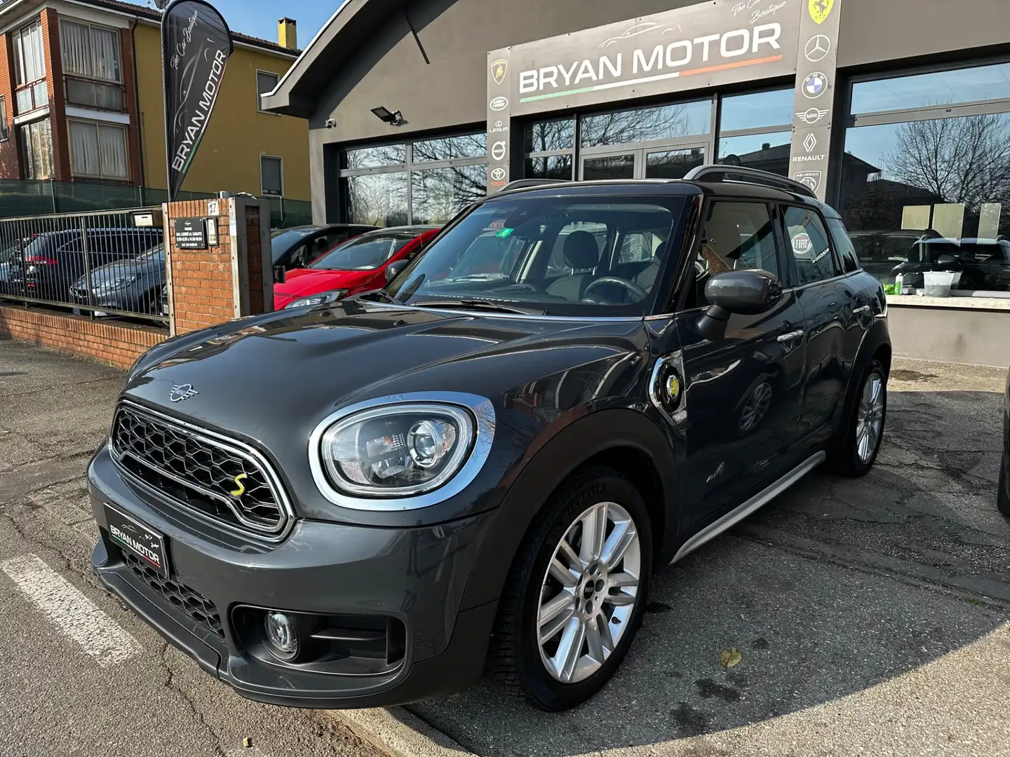 MINI Cooper S Countryman Mini 1.5 Cooper SE Hype Countryman ALL4 Automatica Grijs - 1