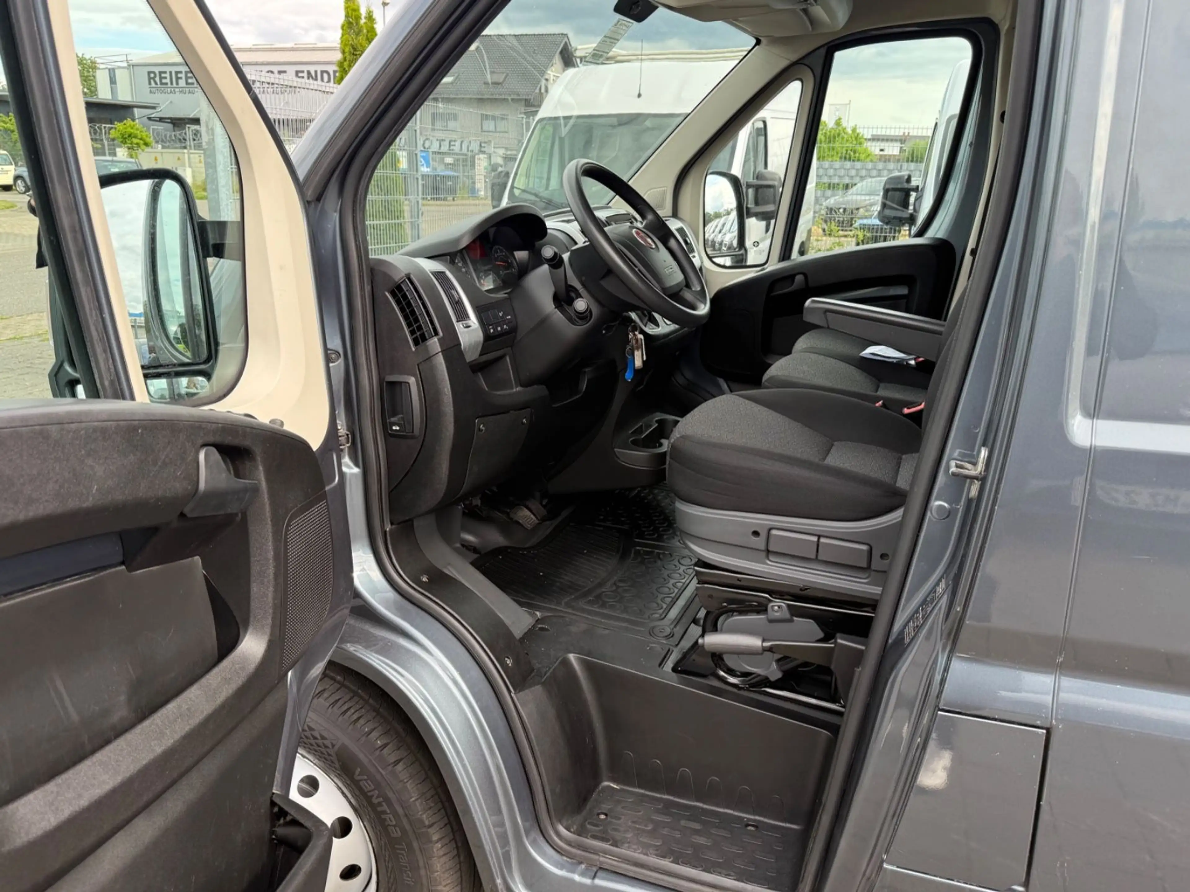 Fiat Ducato L2H2 LED 140 Automatik Service TüV Navi — photo 8